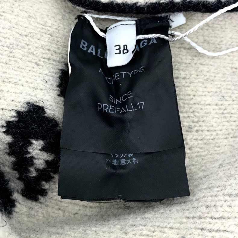 Other Balenciaga size 38 Black logo intarsia full-print V-neck l Size US S / EU 44-46 / 1 - 6 Thumbnail