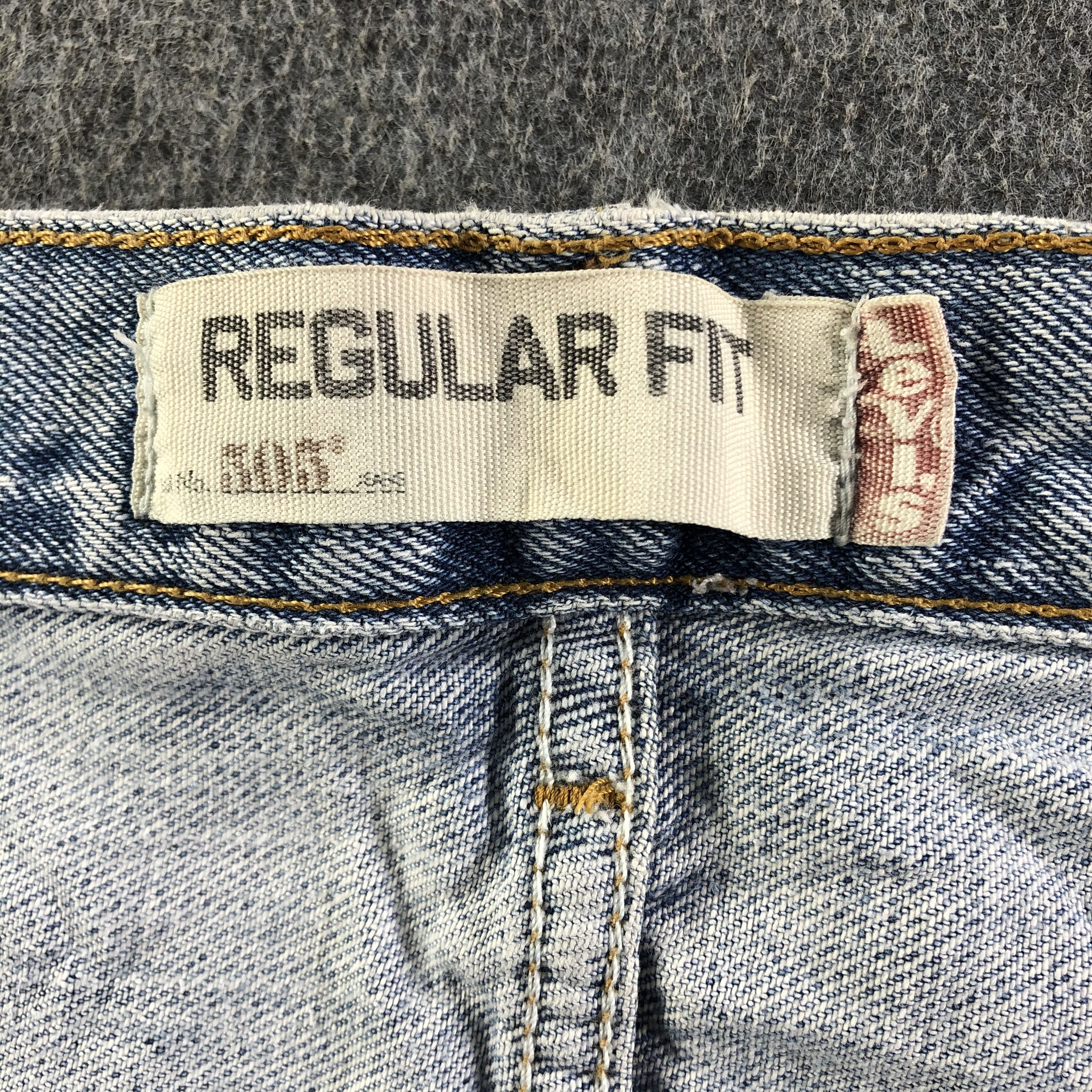 Levi's Vintage Light Wash Levis 505 Jeans-J3337 Size US 40 / EU 56 - 11 Thumbnail