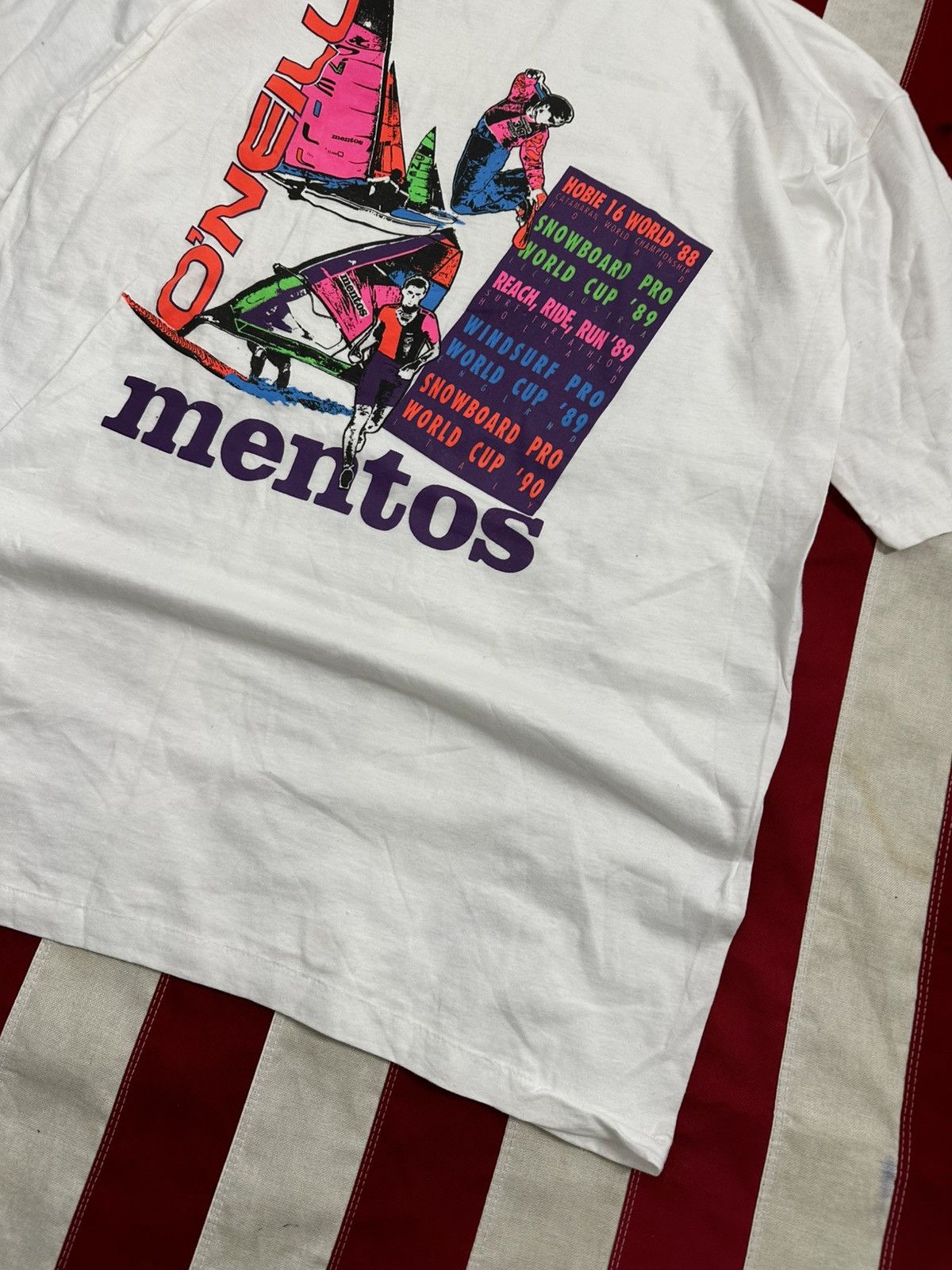 O'Neill Vintage O'Neill x mentos big logo t-shirt Size US XL / EU 56 / 4 - 6 Thumbnail