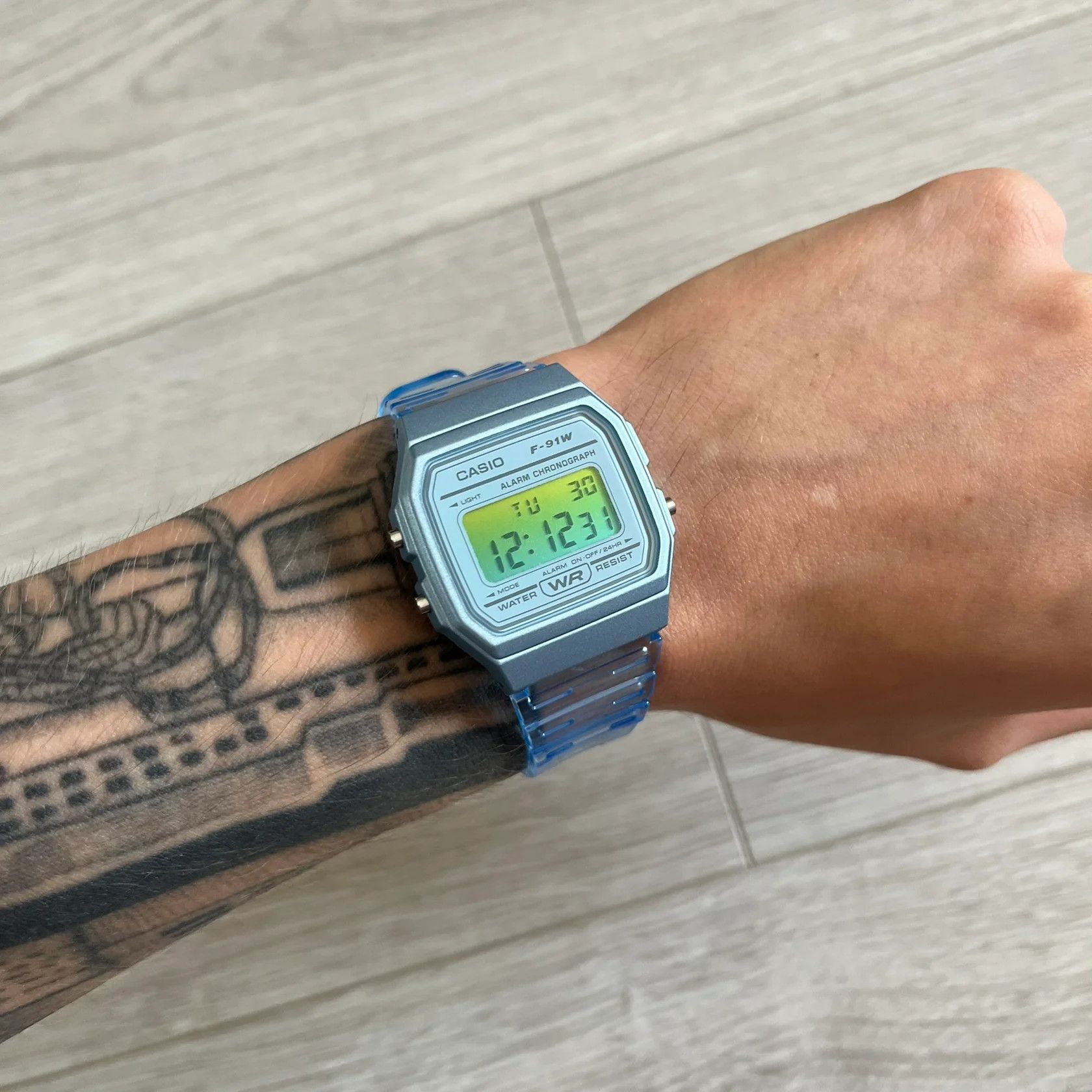 Casio Casio F-91W Gradient & Blue "Atlantis City" Size ONE SIZE - 1 Thumbnail