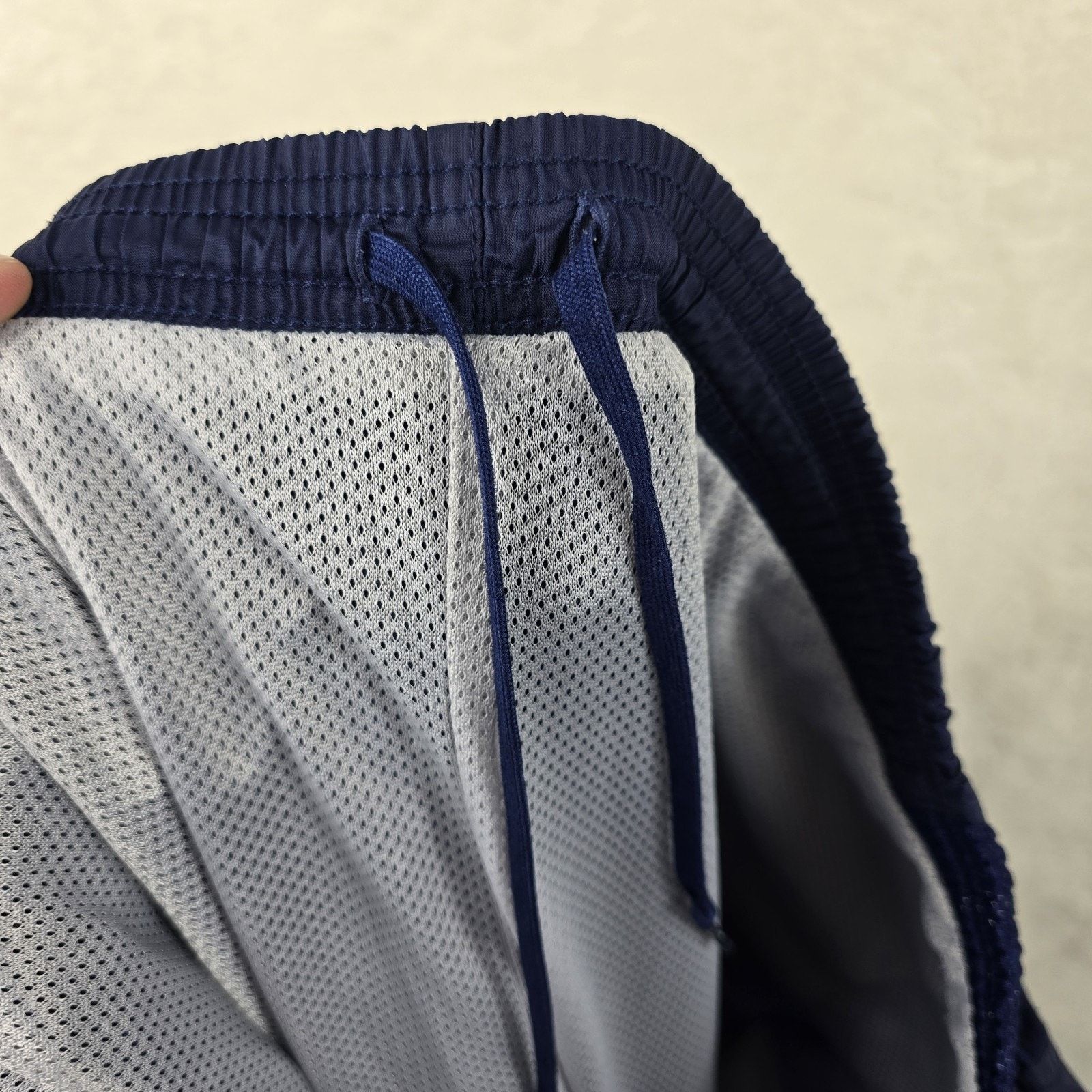 Adidas Vintage Y2K Adidas Track Pants Mens Large Blue Windbreaker Size US 36 / EU 52 - 7 Thumbnail