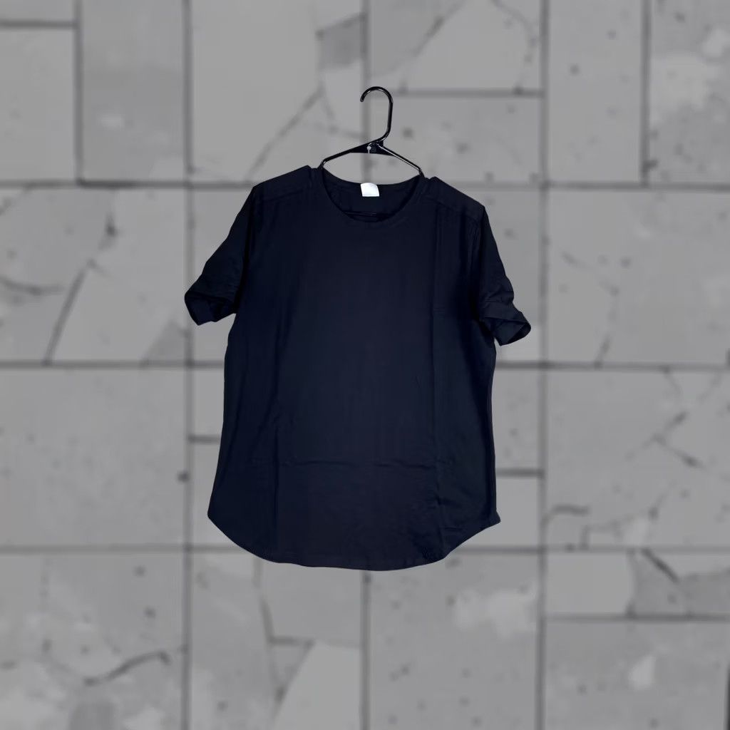 Vintage MAGIFTBOX Shirt Mens Large Black Crewneck Curved Hem Solid Tee T-Shirt Casual Size US L / EU 52-54 / 3 - 1 Thumbnail