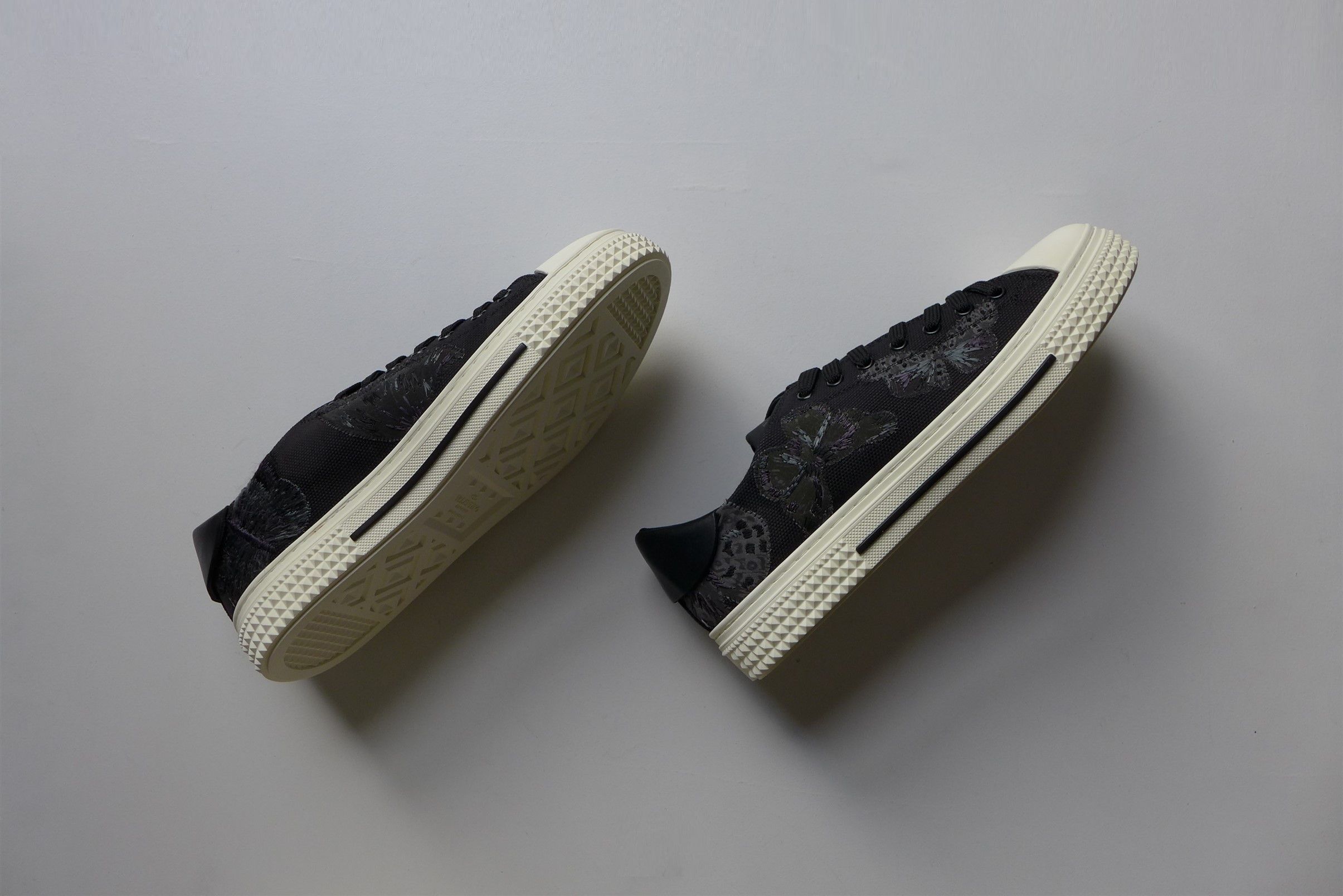 Valentino Valentino CamuButterfly Embroidered Black Sneakers Size US 10 / EU 43 - 9 Thumbnail