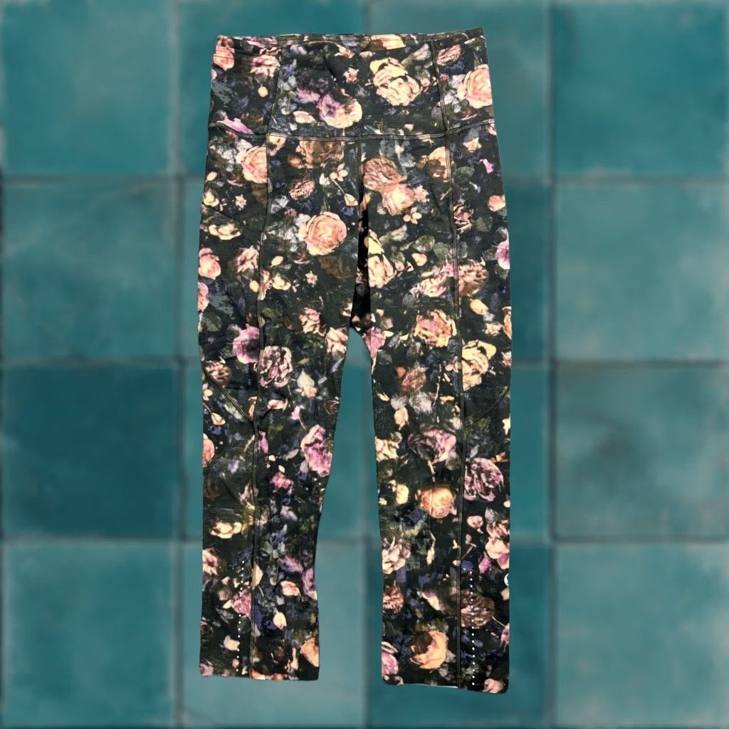 Lululemon Lululemon Speed Up Tight 28” Legging Women's 4 Gray Pink Floral Print Cropped Cropped Floral Print Tight Size 27" / US 4 / IT 40 - 1 Thumbnail