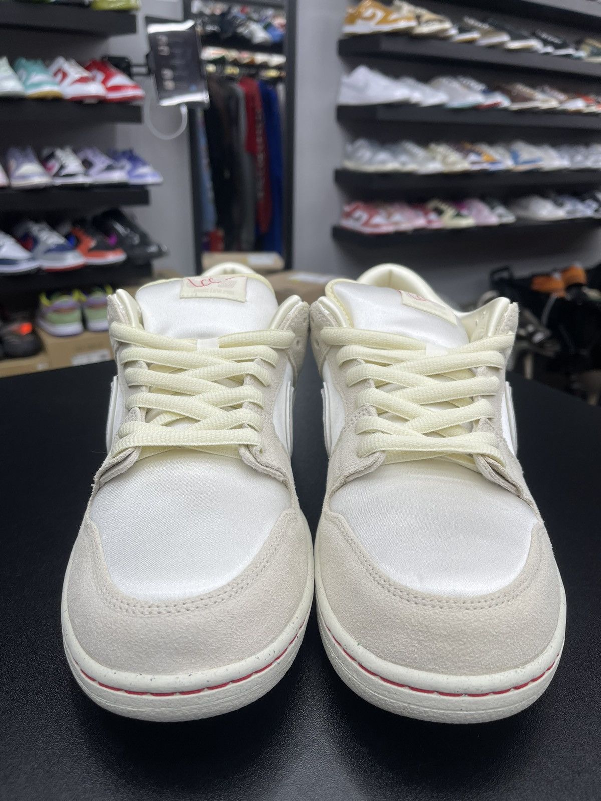 Nike Size 11.5 - Nike Dunk Low SB City Of Love Light Bone Size US 11.5 / EU 44-45 - 2 Thumbnail
