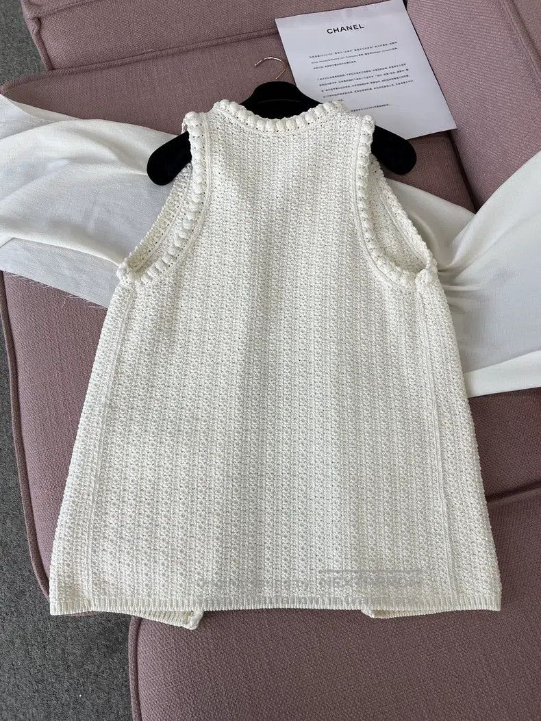 Chanel Chanel White knitted vest jacket Size XXS / US 00 / IT 34 - 2 Thumbnail