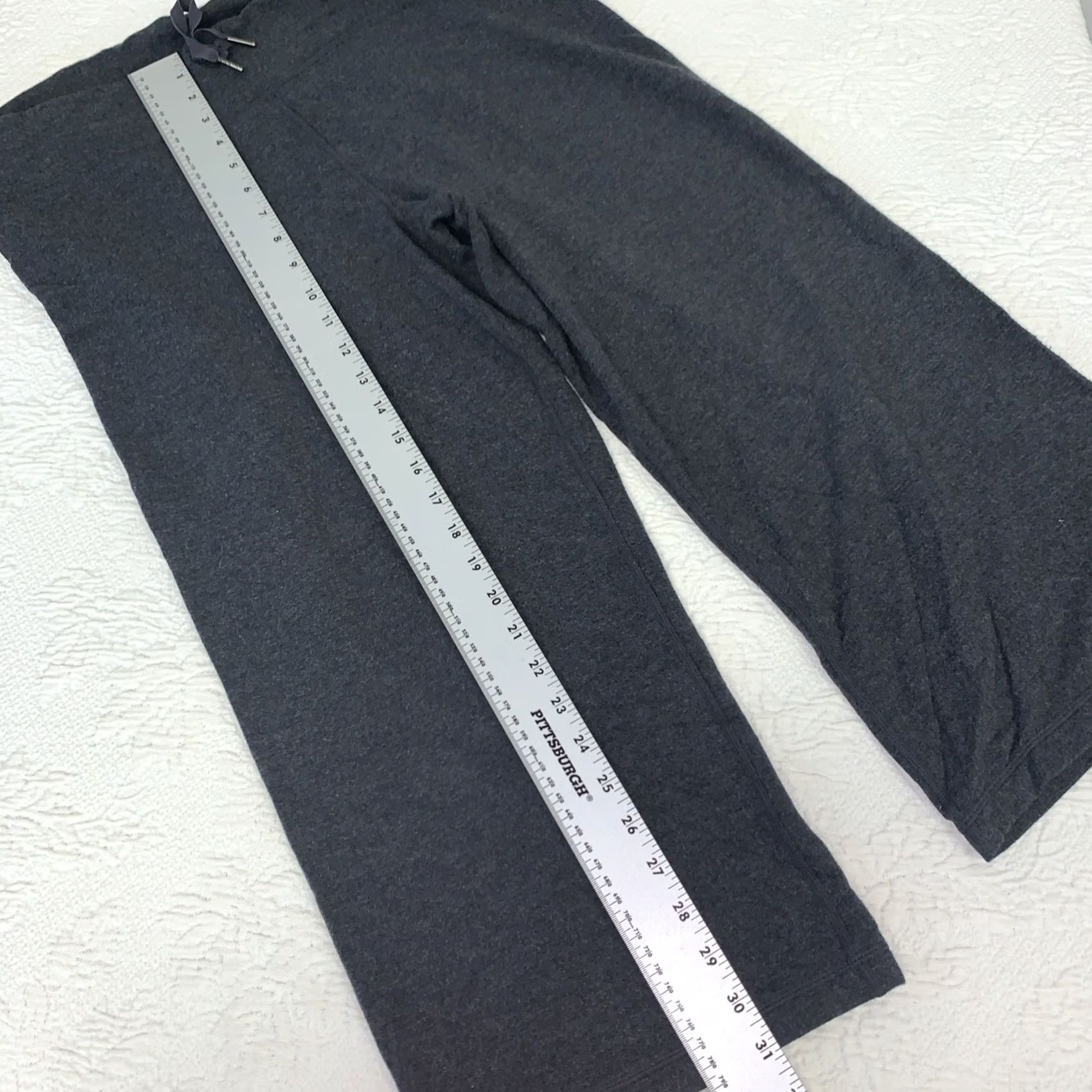 Lululemon Lululemon Pants Womens 12 Gray Women Cropped Wide Leg Yoga Size Reg SOFT Lounge Size 34" / US 12 / IT 48 - 4 Thumbnail