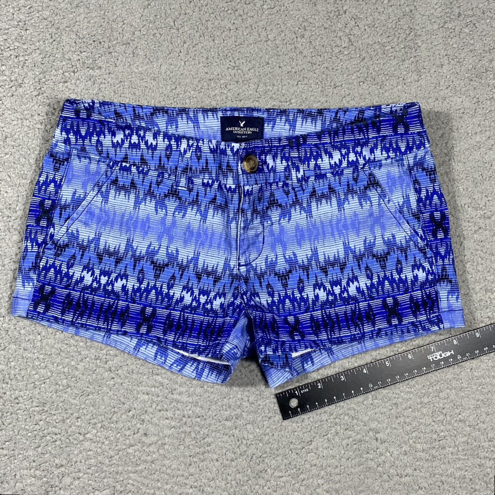 Vintage American Eagle Shorts Shortie Stretch Tribal Print Denim Size 4 Women Blue Size 27" / US 4 / IT 40 - 4 Thumbnail