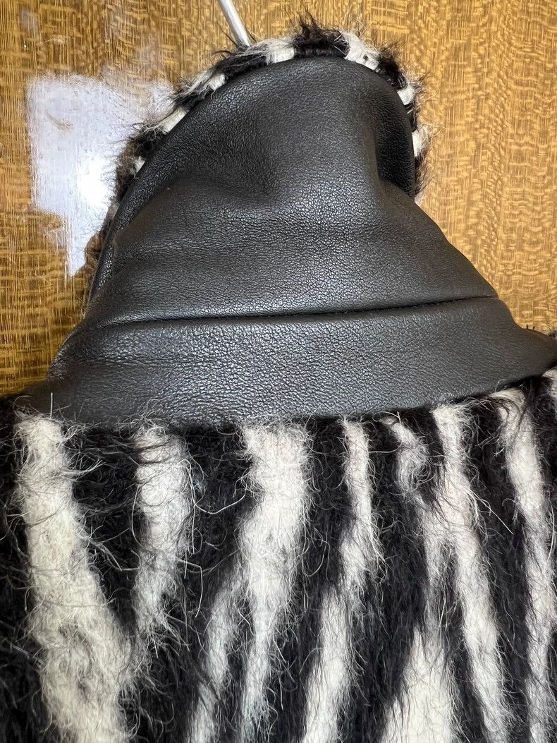 Saint Laurent Paris Saint Laurent Paris 18fw Zebra Fur Coat-2506 Size US M / EU 48-50 / 2 - 3 Thumbnail
