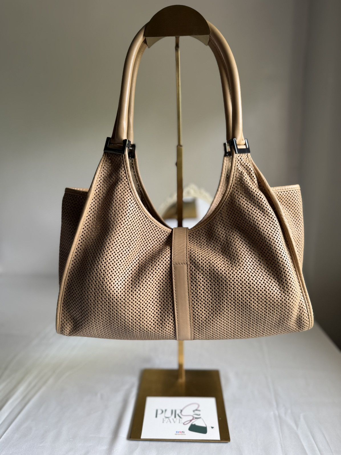 Gucci Authentic GUCCI Jackie Bardot Tan Hobo Perforated Leather Size ONE SIZE - 7 Thumbnail