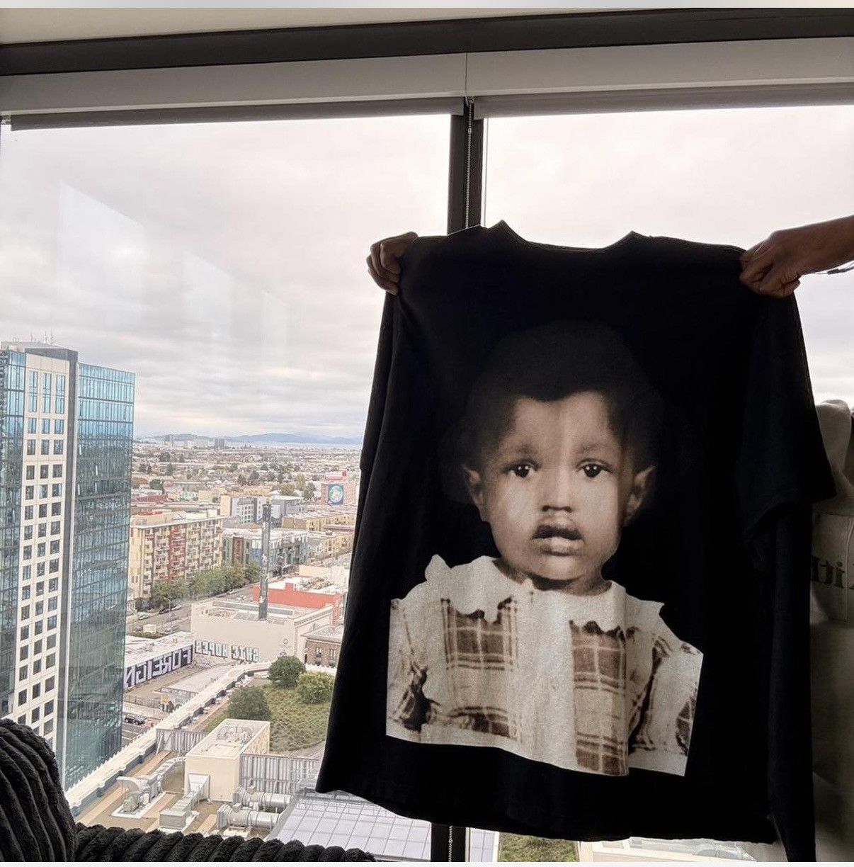 Balenciaga × Gap × Kanye West Donda Listening Party Merch Size US XL / EU 56 / 4 - 4 Thumbnail