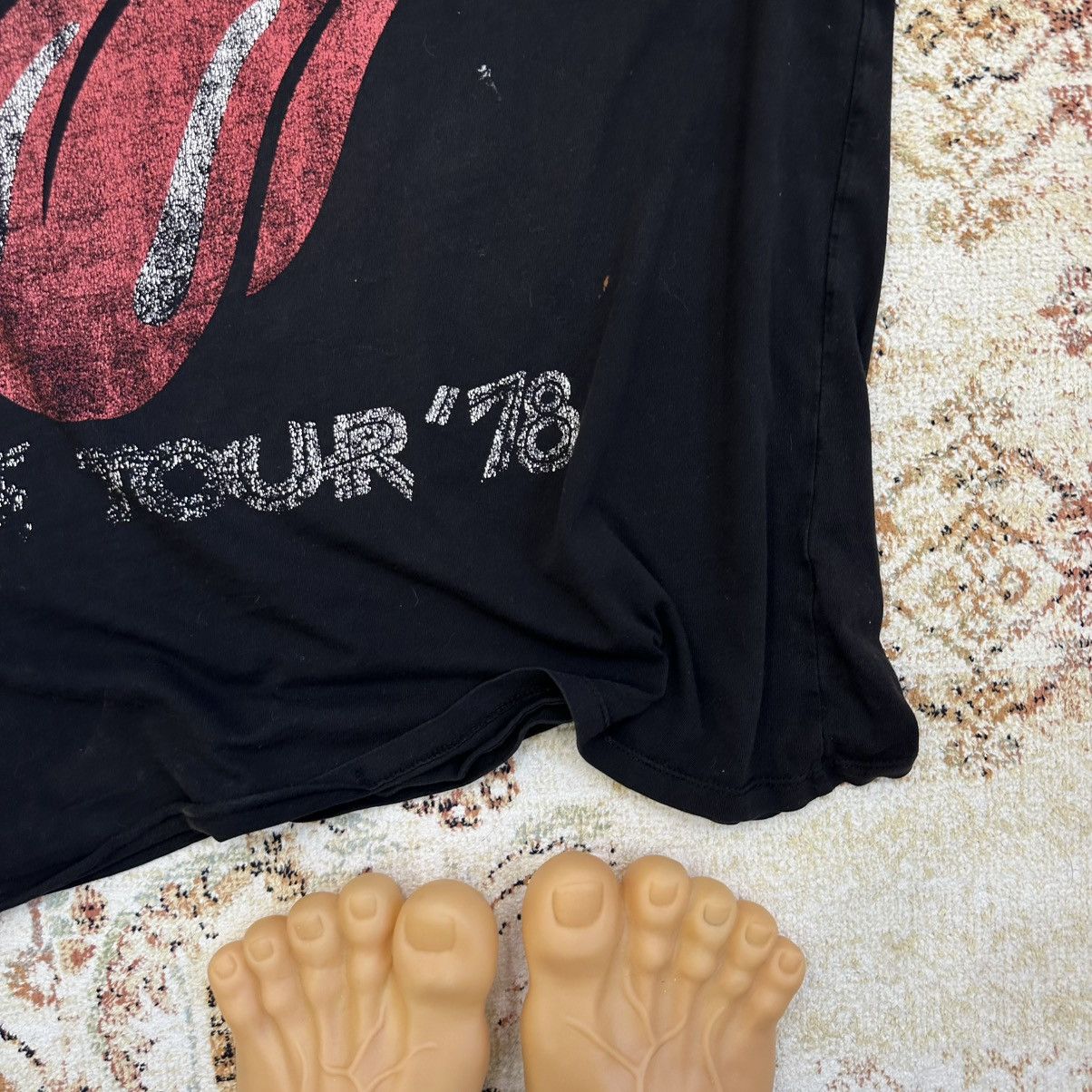 Band Tees × The Rolling Stones × Vintage Vintage Adult The Rolling Stones T-shirts Crazy Fit Trashed Size US XL / EU 56 / 4 - 4 Thumbnail