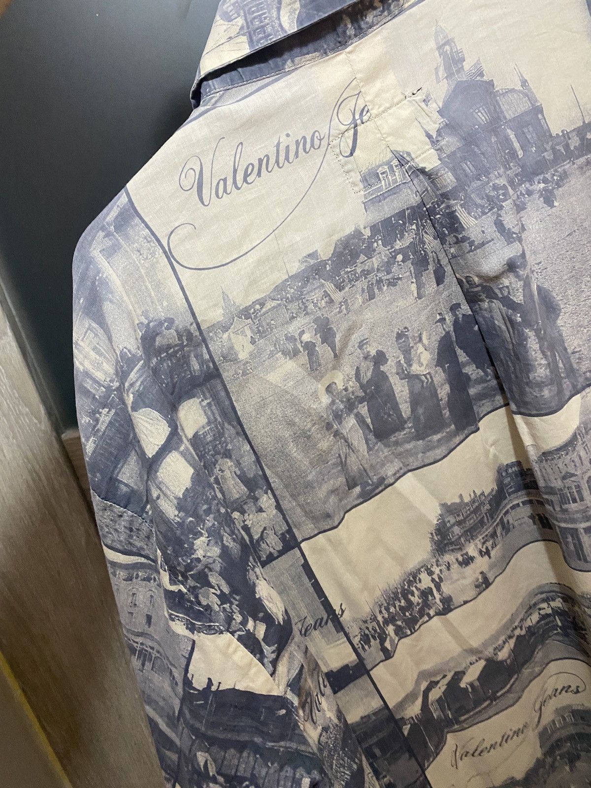 Valentino rare Valentino jeans Vintage fullprint shirt button up Size US XL / EU 56 / 4 - 9 Thumbnail