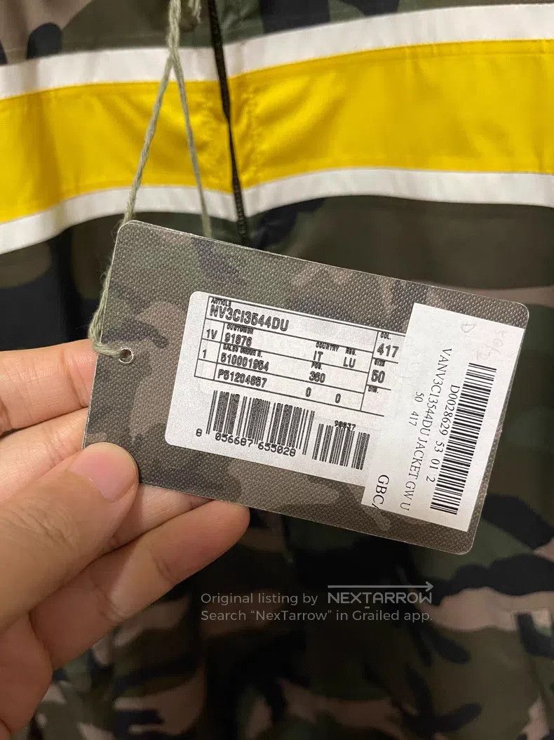 Valentino Valentino Camouflage hooded jacket Size US L / EU 52-54 / 3 - 9 Thumbnail