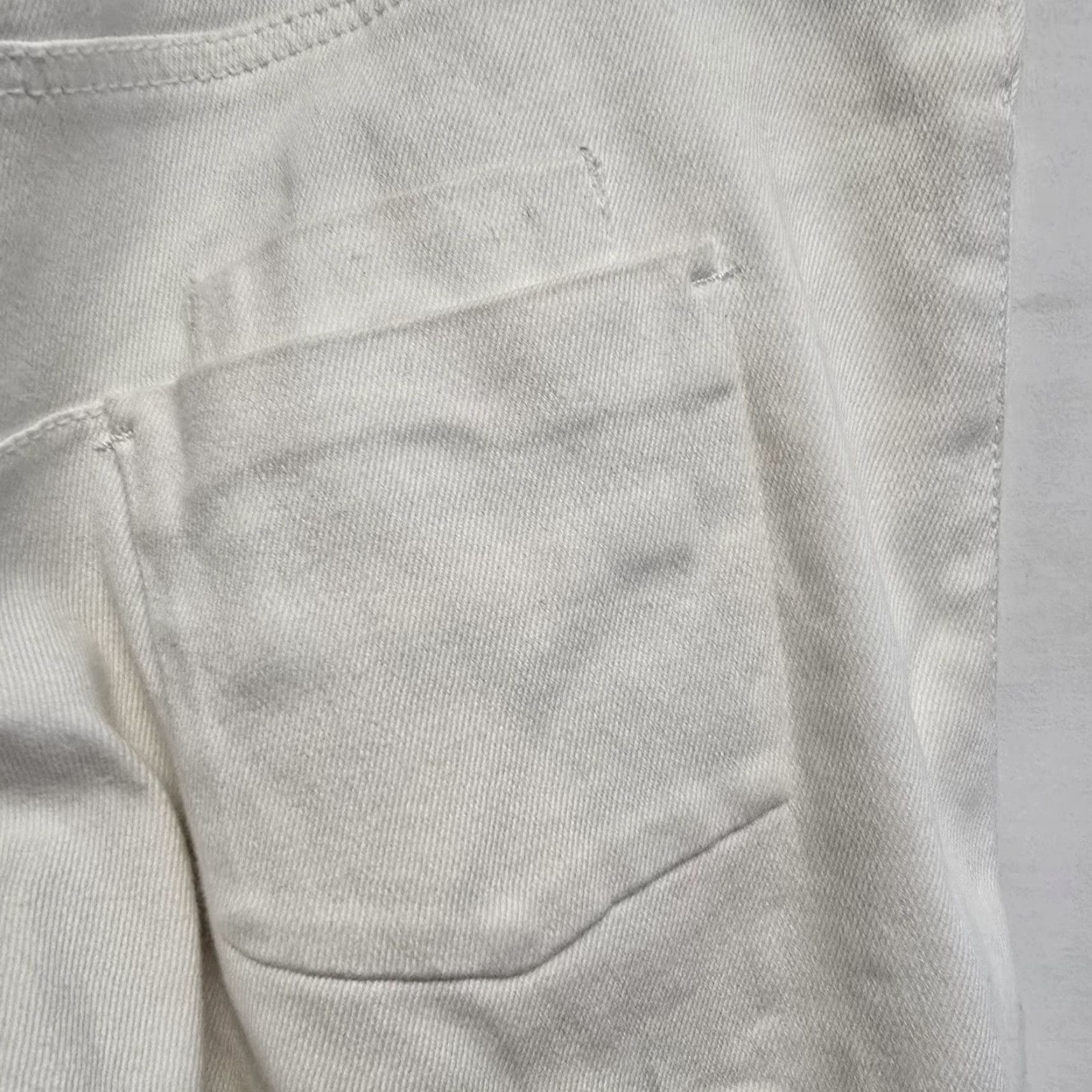 Miu Miu VINTAGE Miu Miu Capri Pants Denim Blend Lightweight Ivory 21in Inseam Regular Women Italy 28 Small Pants Women Size 28" / US 6 / IT 42 - 4 Thumbnail