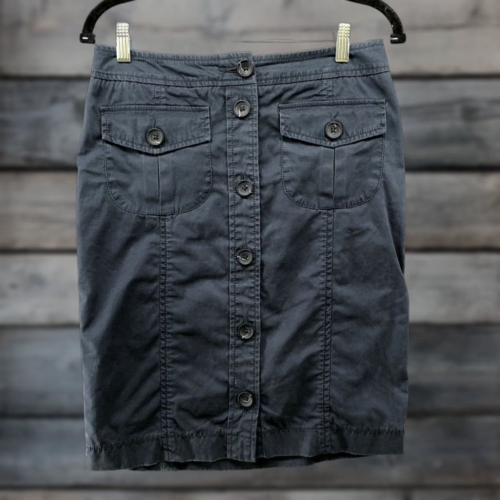 Banana Republic VINTAGE Banana Republic Skirt Button Front Navy Blue 4 Knee Length Cotton Twill Woman's Straight & Pencil Size 27" / US 4 / IT 40 - 1 Thumbnail