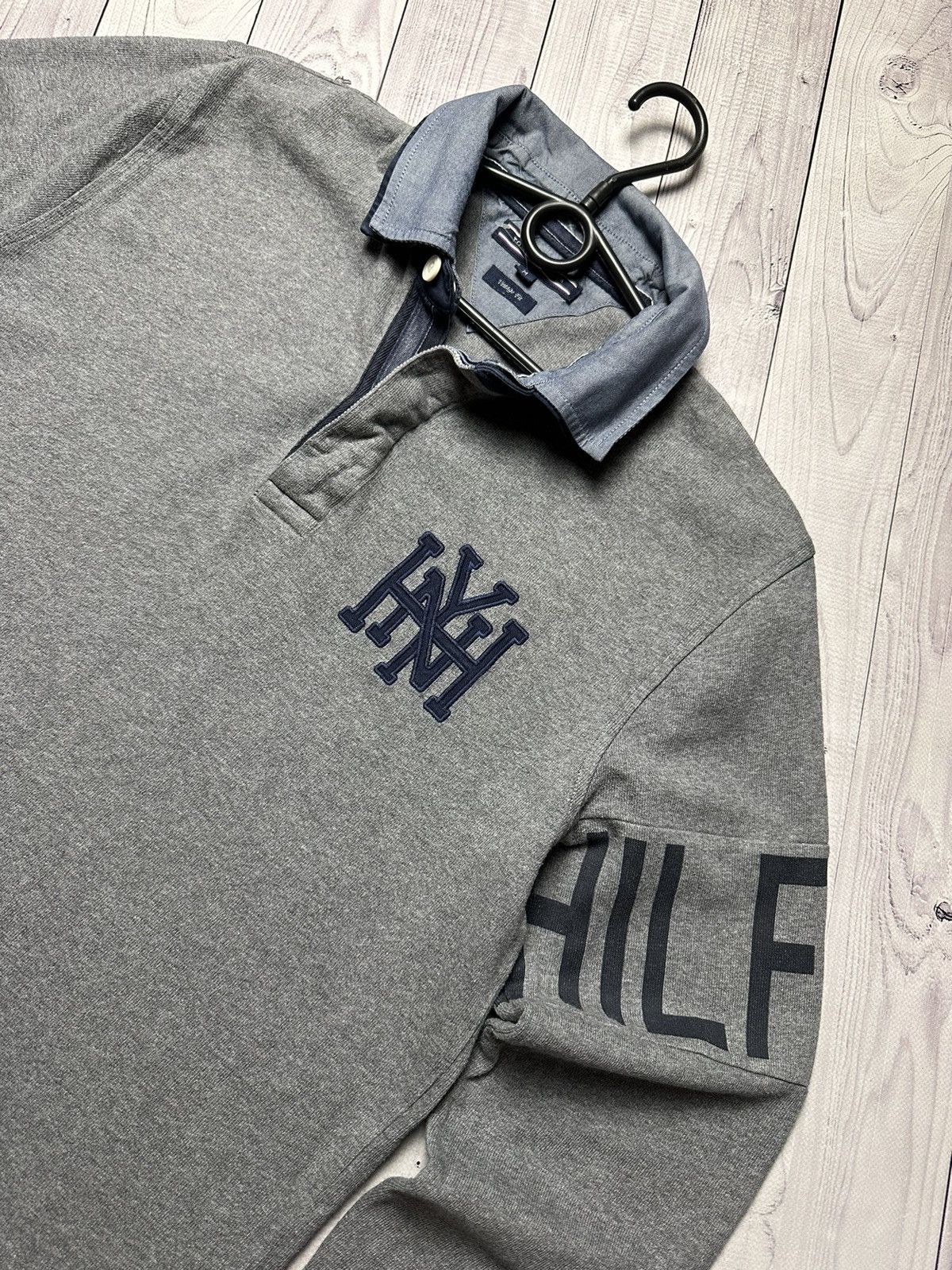 Tommy Hilfiger × Vintage Vintage Tommy Hilfiger rugby jersey size M logo Size US M / EU 48-50 / 2 - 4 Thumbnail