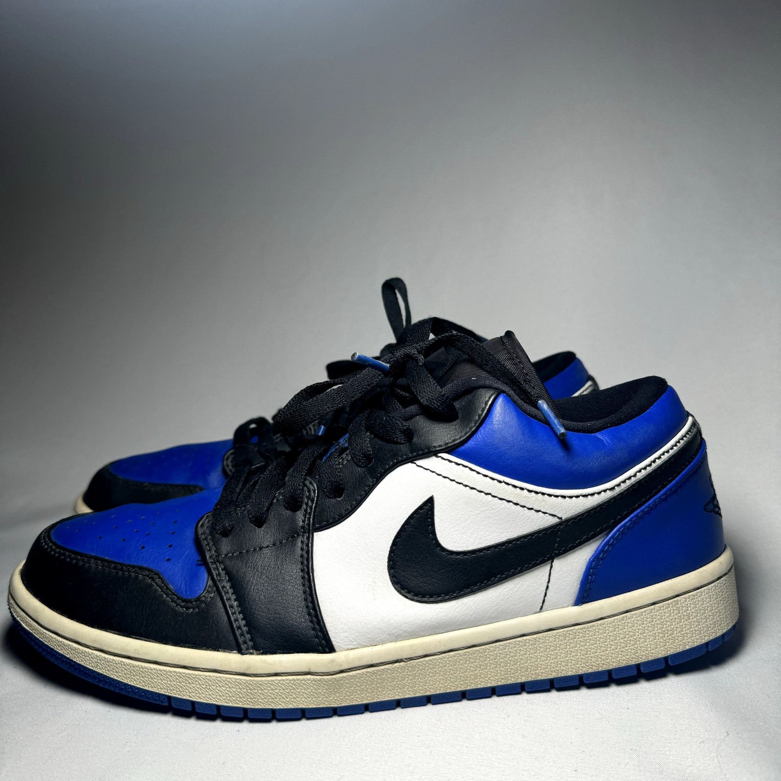Jordan Brand × Nike Nike Air Jordan 1 Low Royal Toe Men's Shoes - Size 9.5 Size US 9.5 / EU 42-43 - 8 Thumbnail