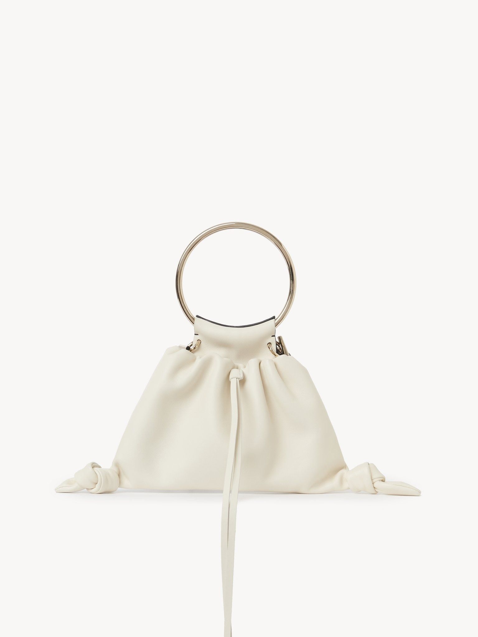o1loc1c1224 Size: OS / CHC23 Arlene Pouch in White/Black
