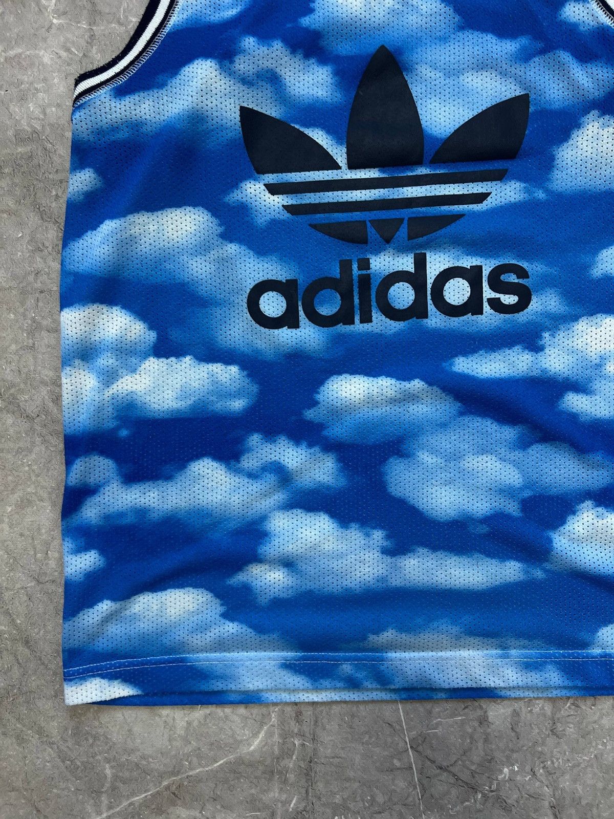 Adidas Adidas Originals T shirt Allover Clouds Vest Basketball S Size US S / EU 44-46 / 1 - 4 Thumbnail