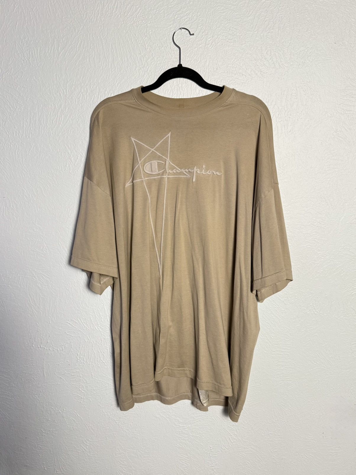 Rick Owens Rick Owens X Champion Tommy T-Shirt Pearl Size US S / EU 44-46 / 1 - 1 Thumbnail