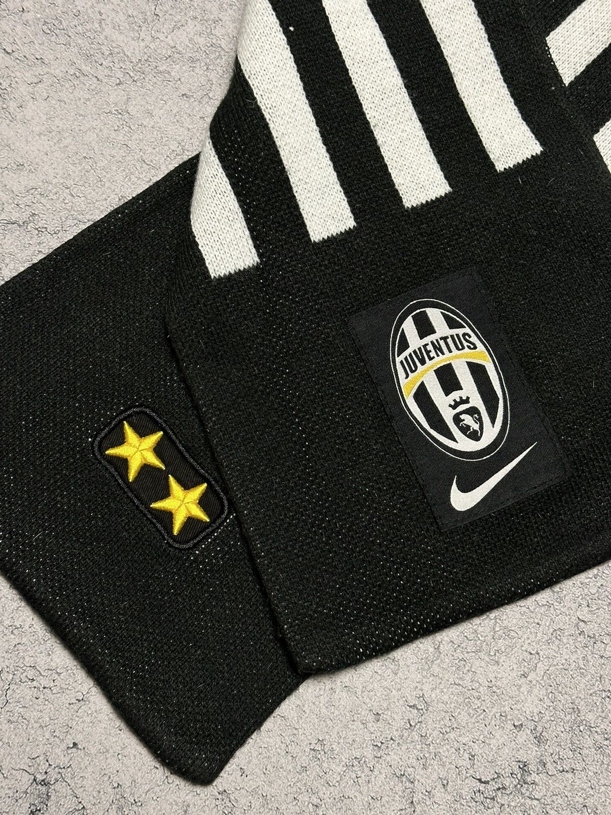 Nike Vintage Nike Juventus Football Scarf Soccer Size ONE SIZE - 6 Thumbnail