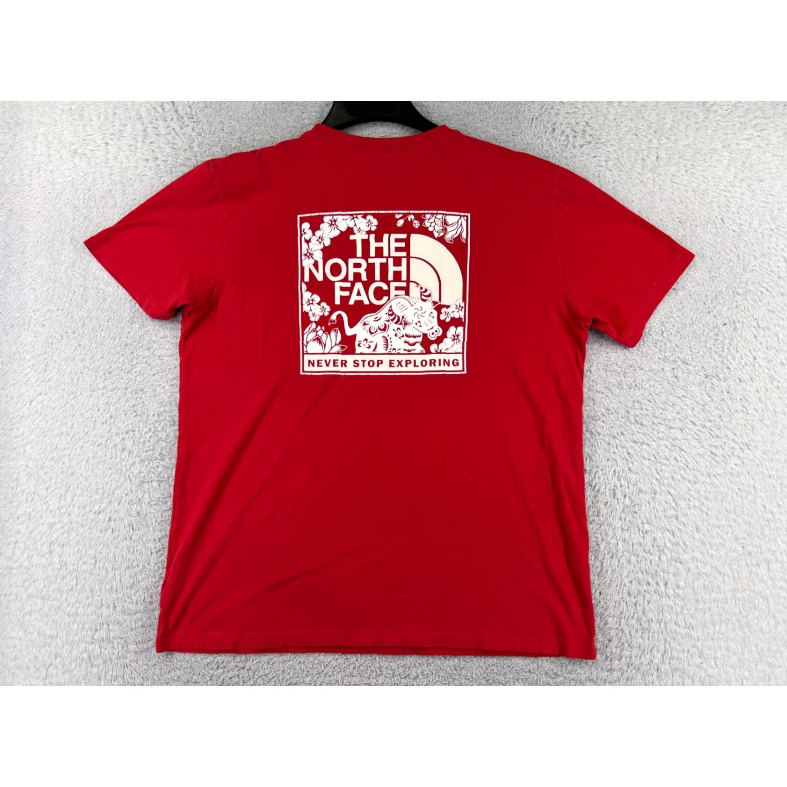 The North Face Patagonia Shirt Adult Large Red Cotton Short Sleeve Year Of Ox Bull 2021 CNY Size US L / EU 52-54 / 3 - 2 Thumbnail