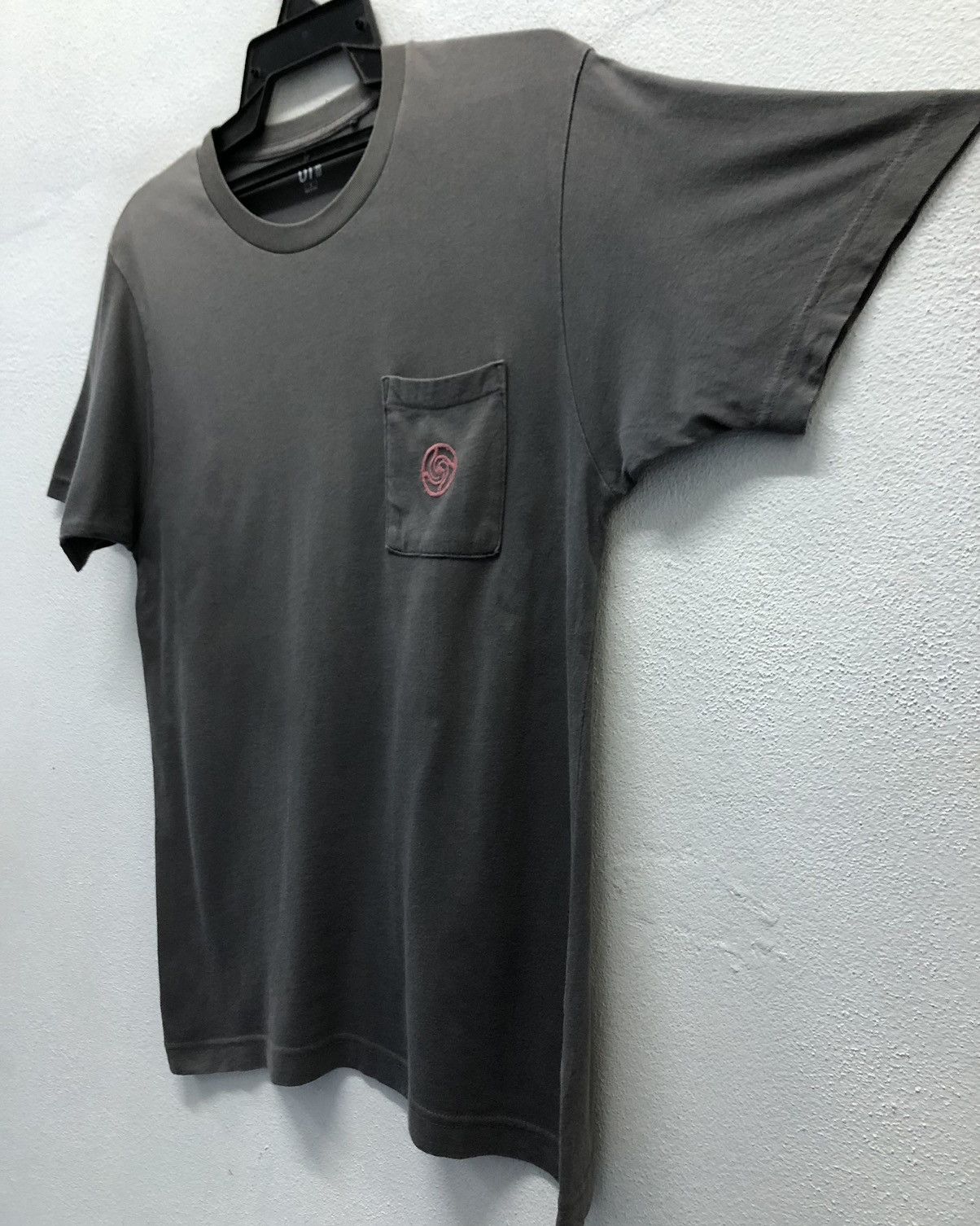 Uniqlo Uniqlo Jujutsu Kaisen Jujutsu High School Tokyo T-Shirt Size US S / EU 44-46 / 1 - 7 Thumbnail