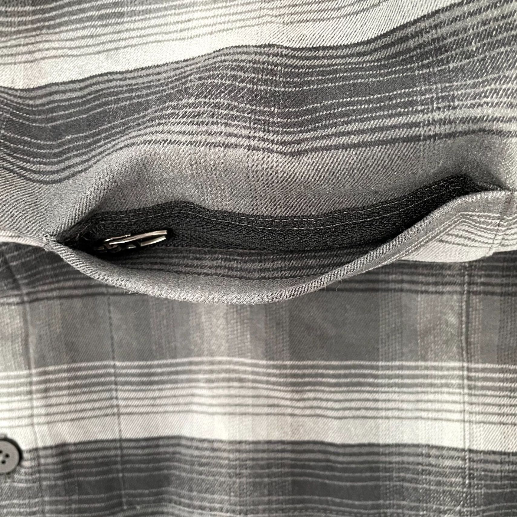Lululemon VINTAGE Lululemon Masons Peak Flannel Shirt Adult Small Gray Plaid Button Up Men Size US S / EU 44-46 / 1 - 7 Thumbnail