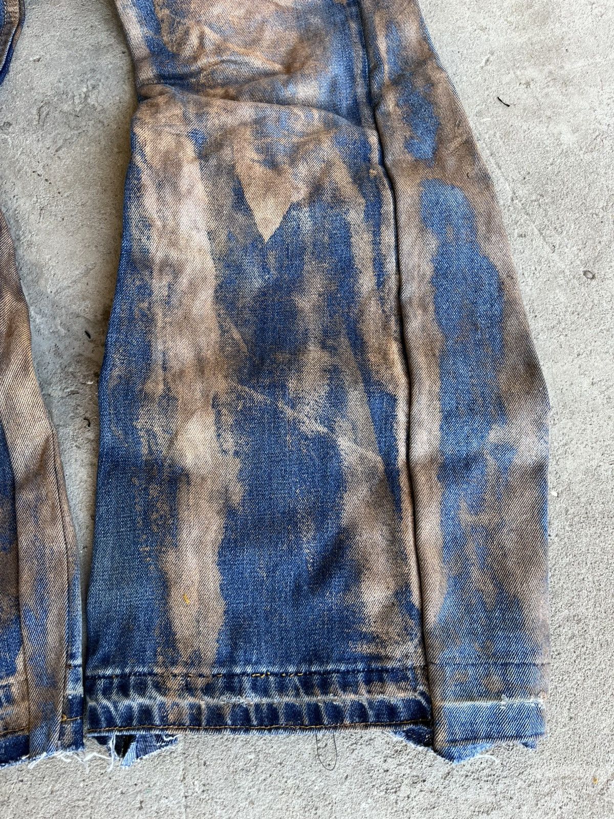 20471120 × If Six Was Nine × Le Grande Bleu (L.G.B.) Dirty Painted Distressed Thrashed Faded Baggy Jeans Y2K Size US 33 - 9 Thumbnail