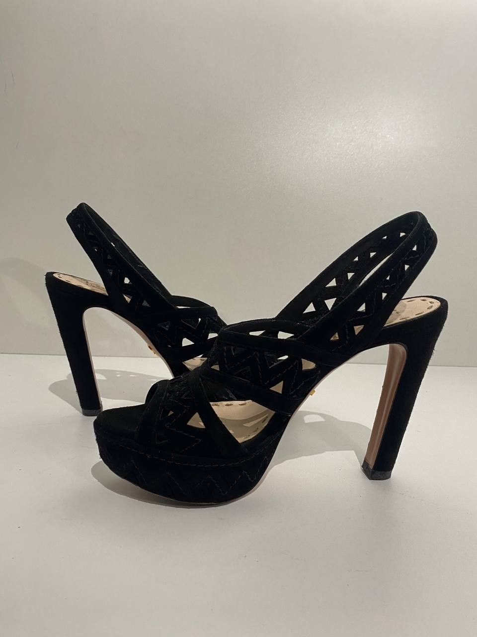 Prada Prada x Miu Miu Suede Black Slingback Strap High Heels Size US 7.5 / IT 37.5 - 6 Thumbnail