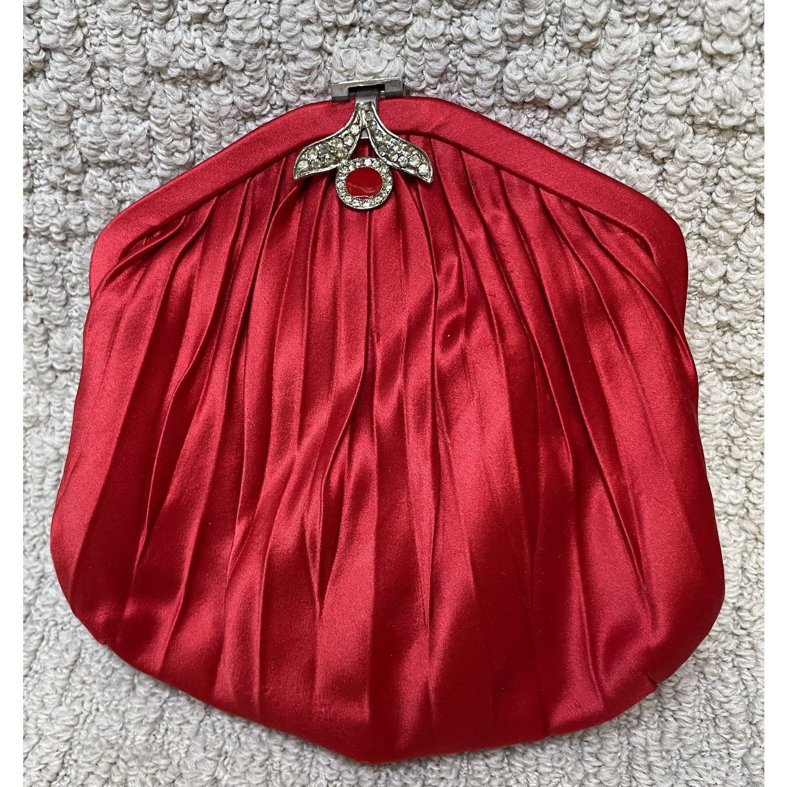 Gucci Vintage Gucci Red Pleated Satin Evening Bag Handbag Clutch Size ONE SIZE - 5 Thumbnail