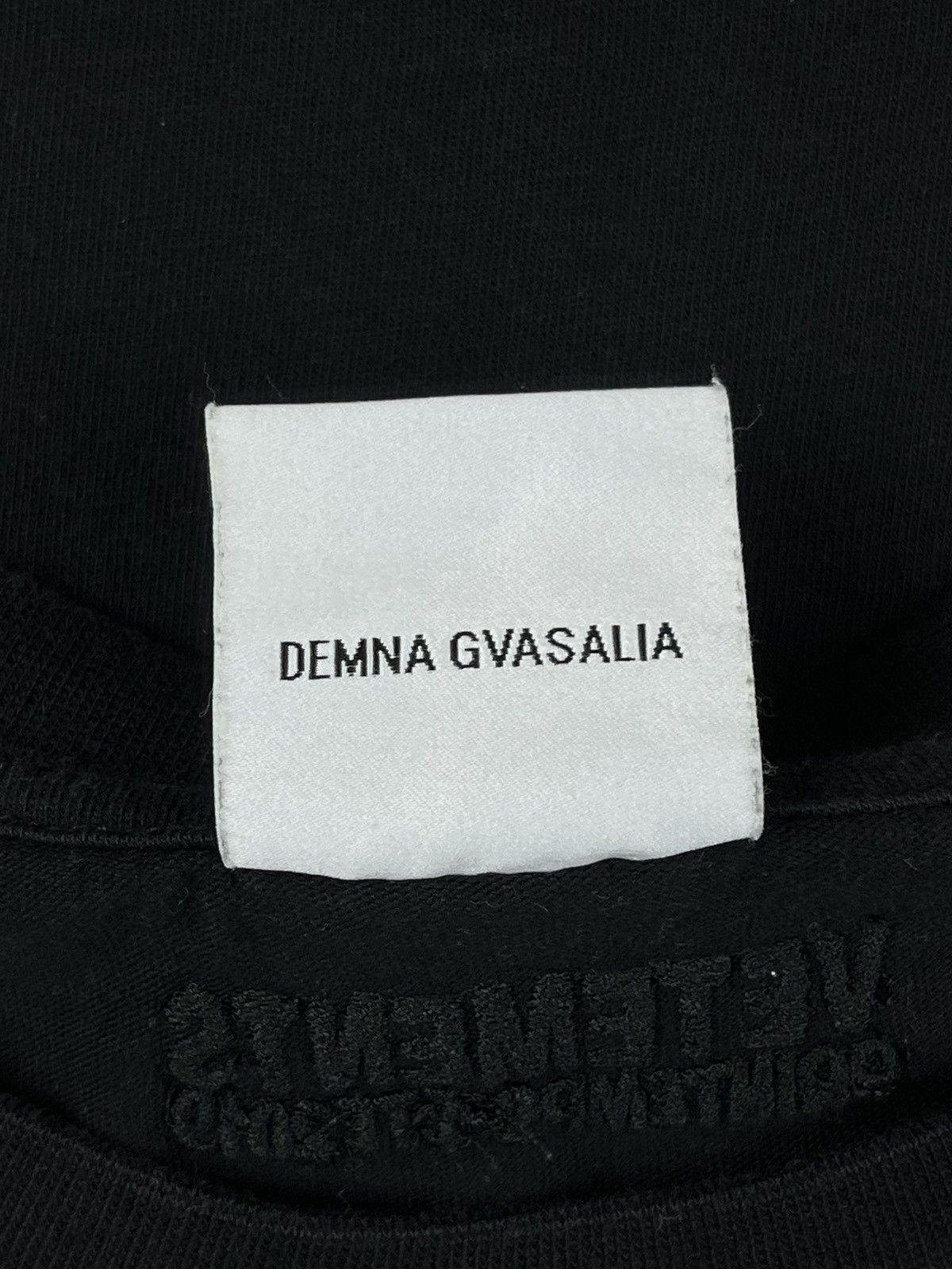 Vetements SS19 Vetements Georgia Flag Rainbow Tshirt Black Size US M / EU 48-50 / 2 - 7 Thumbnail