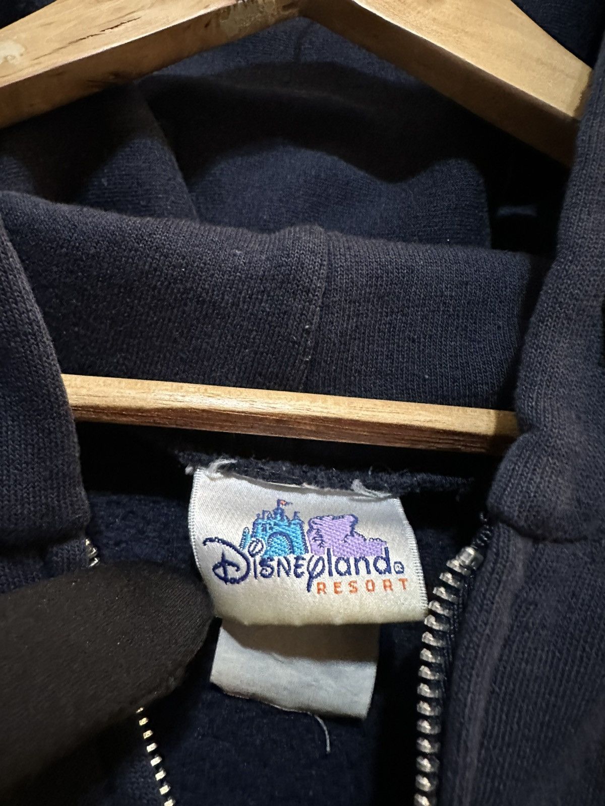 Vintage 🍯 vintage 90s Winnie the Pooh Disneyland zip up Size US L / EU 52-54 / 3 - 3 Thumbnail