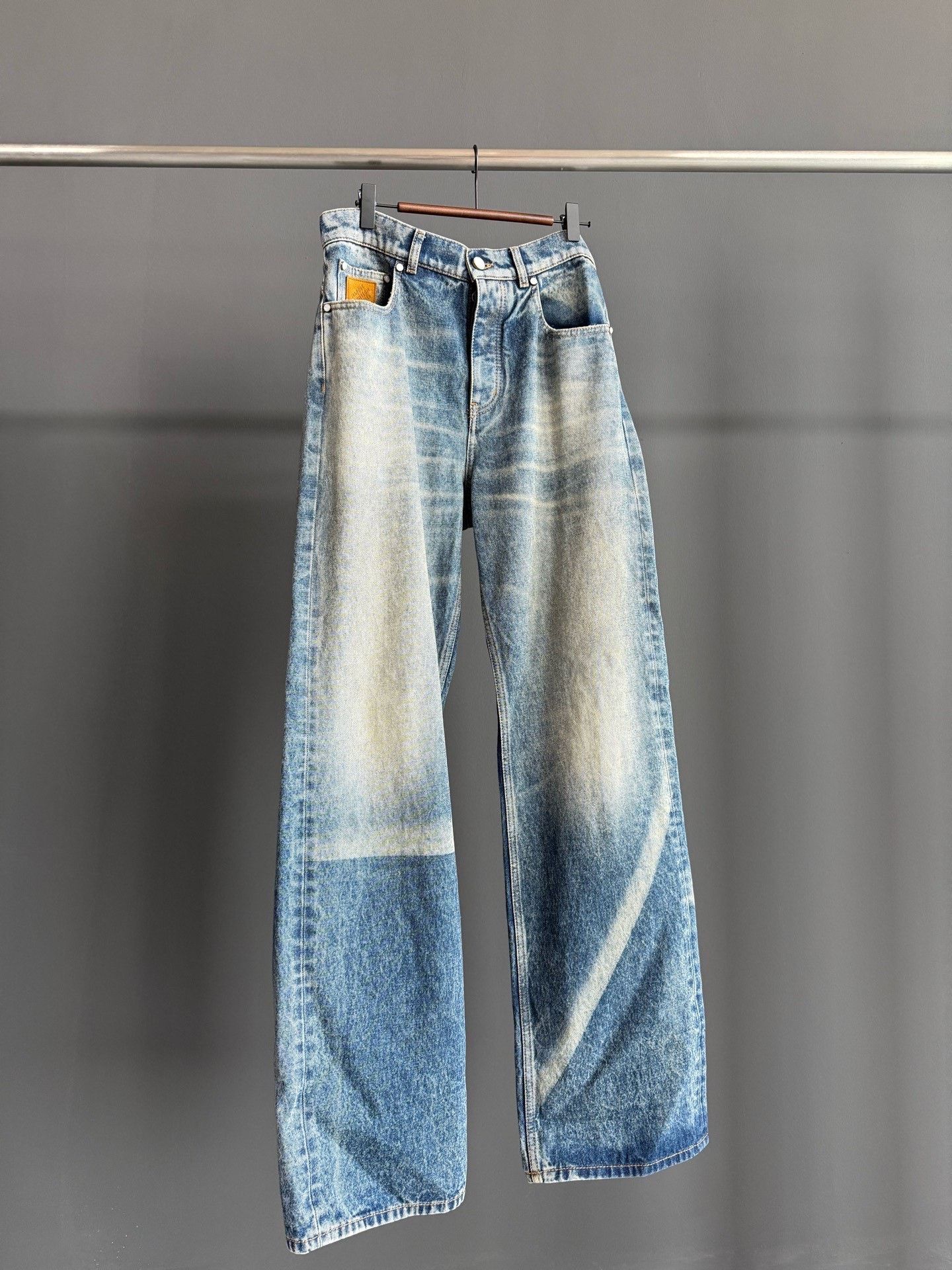 Louis Vuitton Louis Vuitton Blue Denim Jeans 28 Men Size US 28 / EU 44 - 1 Thumbnail