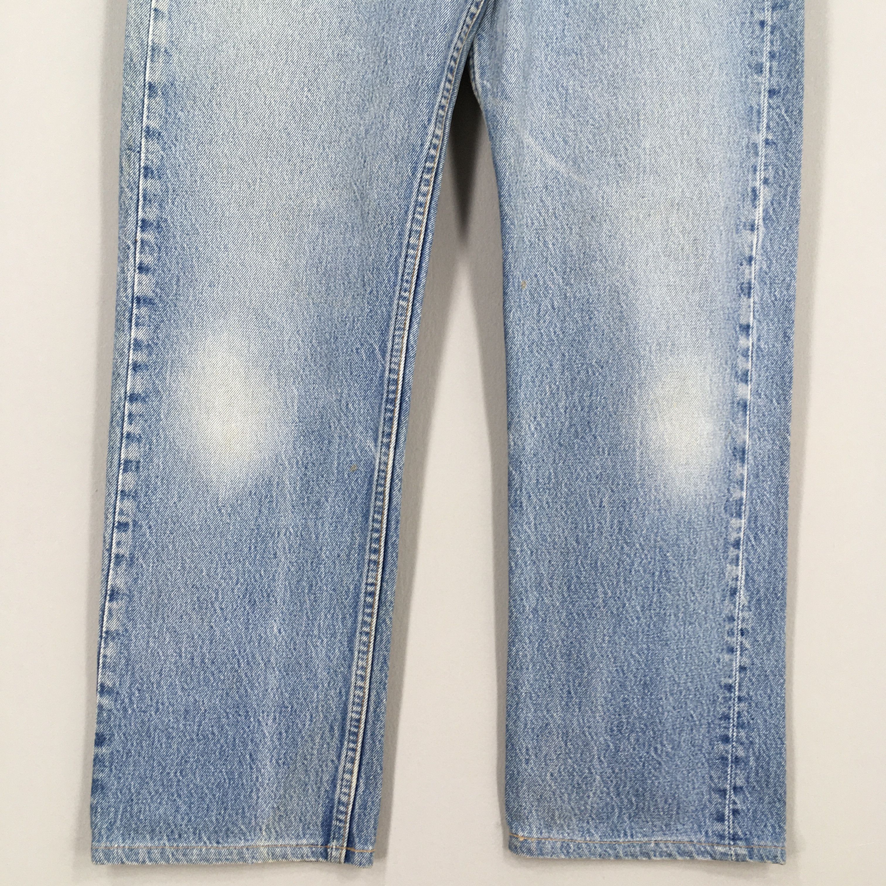 Levi's Size 32x28.5 Vintage 90s Levi's 501 Faded Blue Jeans S1340 Size US 32 / EU 48 - 4 Thumbnail