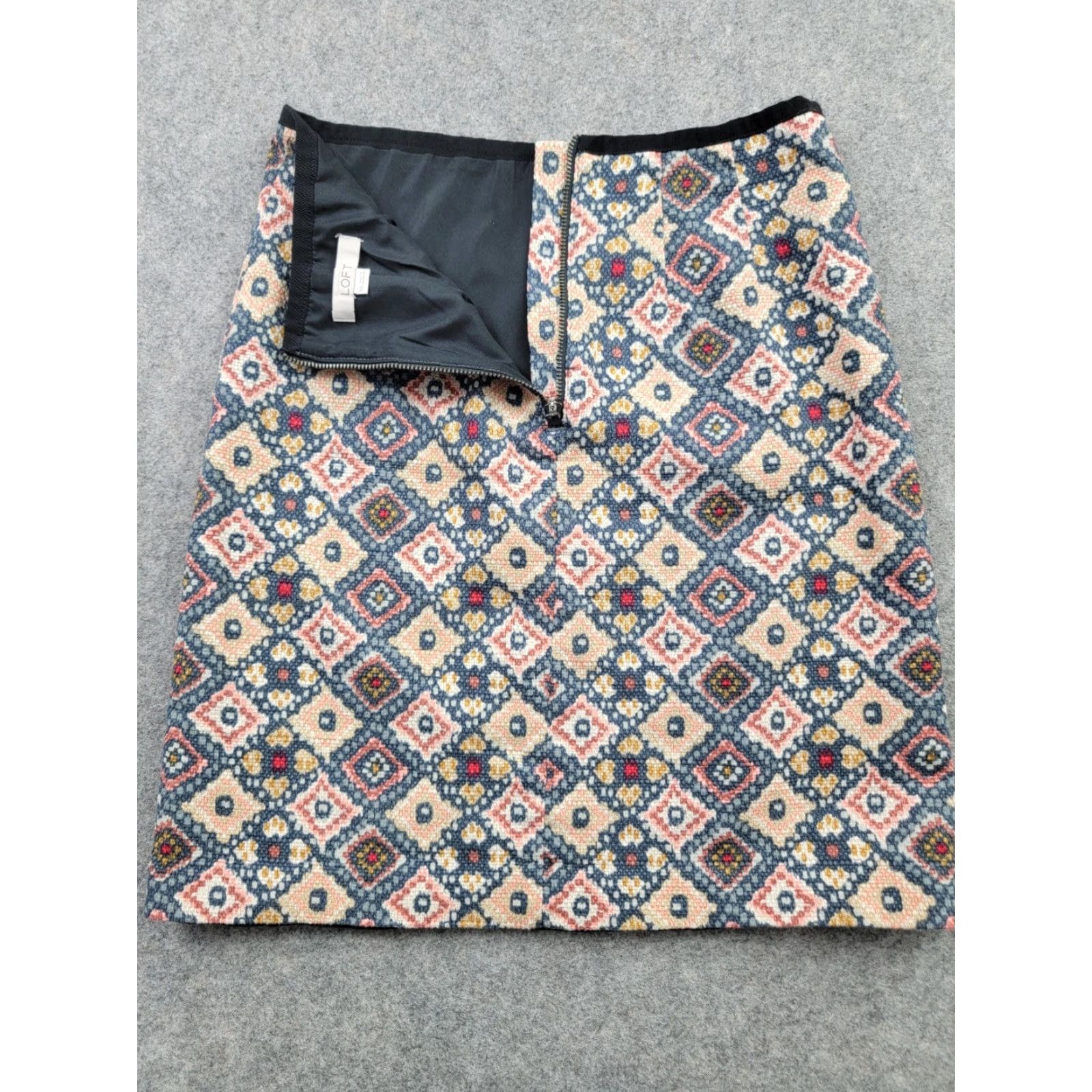 Loft LOFT Skirt Womens 00 Multicolor Geometric Pattern Lined Mini Casual Business Short Spring Summer Womens (00){" "}Geometric Pattern Size 24" / US 00 / IT 34 - 5 Thumbnail