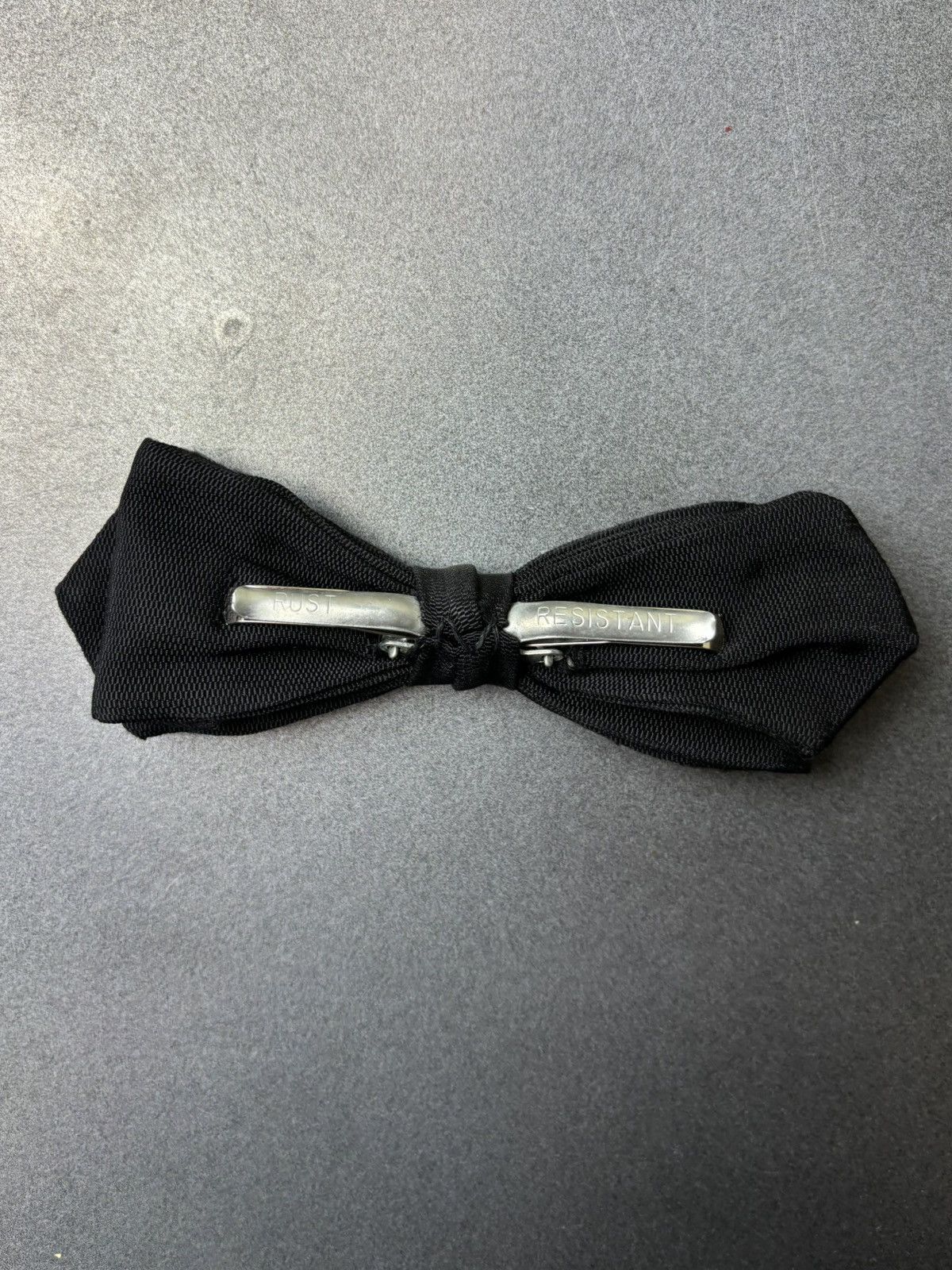 Vintage 1960s Bowtie Vintage Clip-On Bow Tie Royal-Rust Resistant Size ONE SIZE - 4 Thumbnail