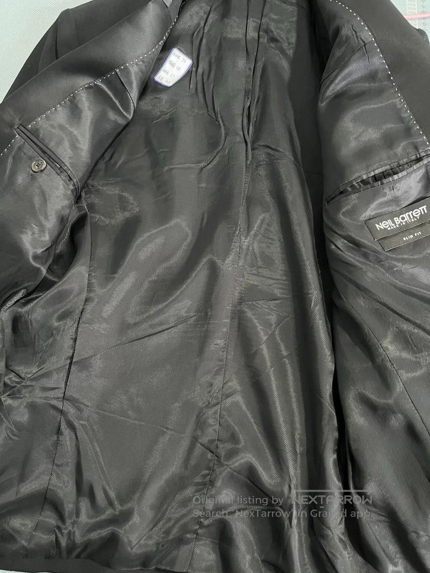 Benetton Niobeinet Men's Suit. Size US M / EU 48-50 / 2 - 3 Thumbnail