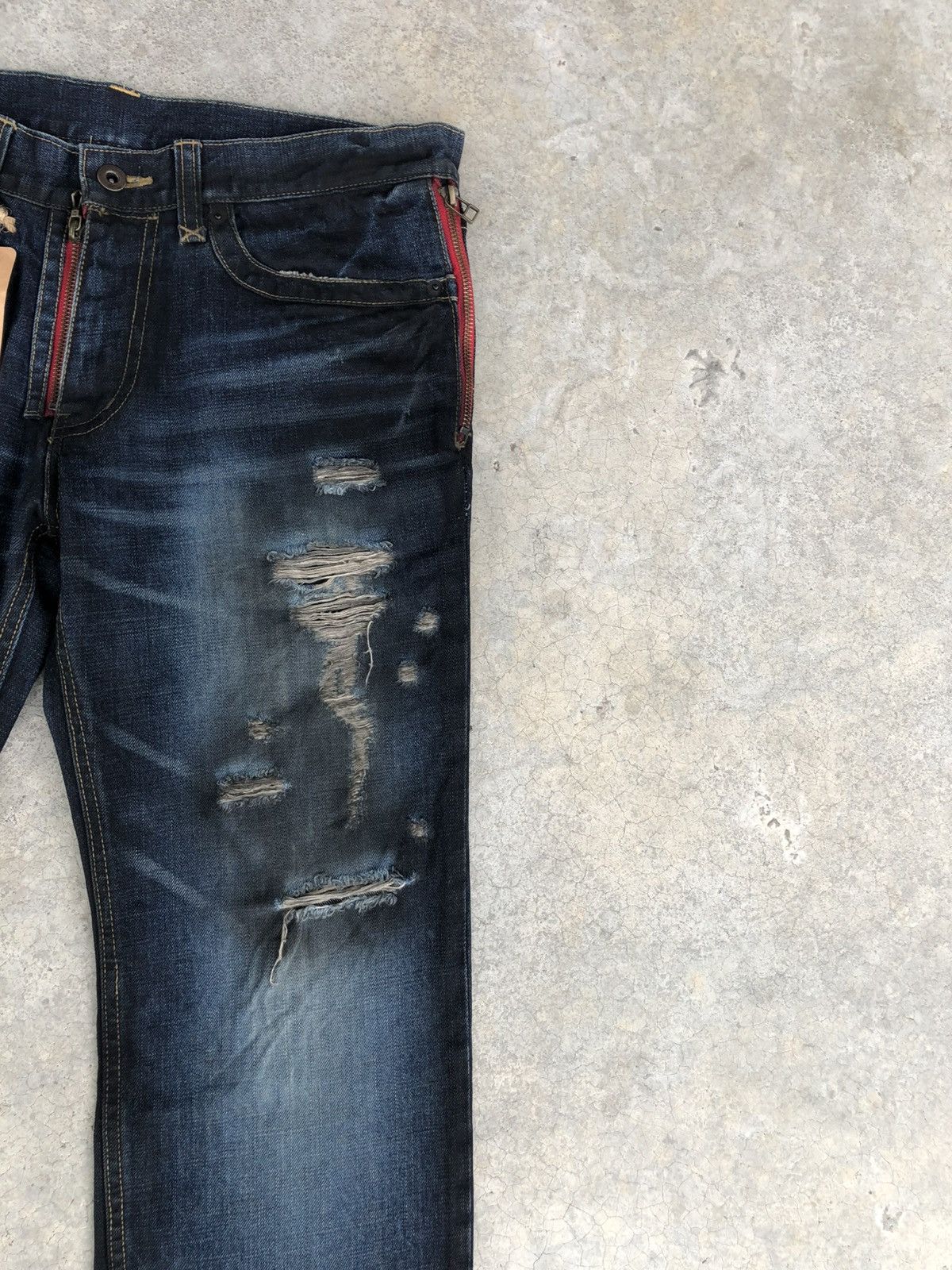 Le Grande Bleu (L.G.B.) Maniac Distressed Jeans Size US 33 - 5 Thumbnail