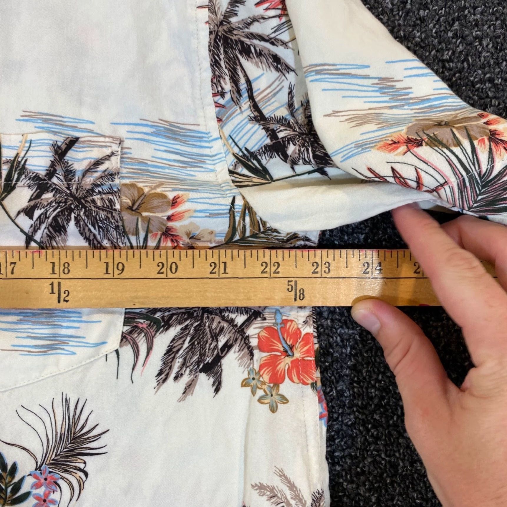 Vintage Kahuna Bay Shirt Men XL Ivory White Floral Hawaiian Button Up Top S/S by Visitor Size US XL / EU 56 / 4 - 5 Thumbnail