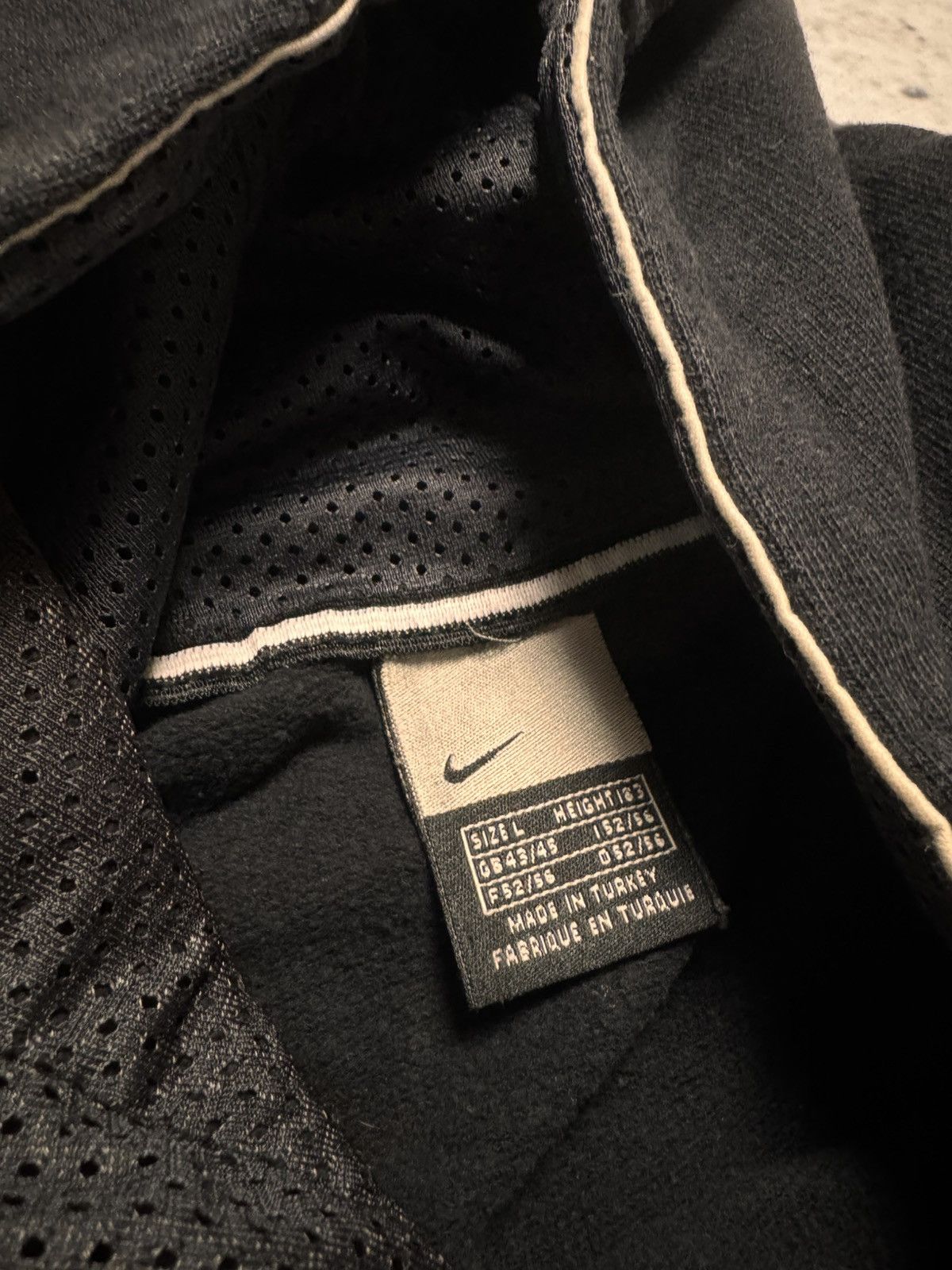 Nike × Vintage NIKE ATHLETIC VINTAGE CENTER LOGO OVERSIZE BOXY HOODIE Size US L / EU 52-54 / 3 - 5 Thumbnail