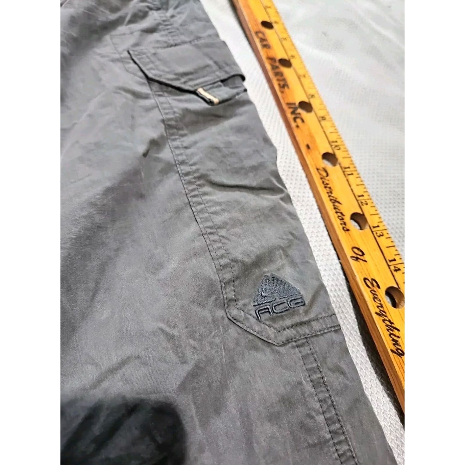 Nike ACG VINTAGE Nike ACG Pants Mens 34 Gray Wide-Leg Cargo Utility Hiking Shirt? Size US 34 / EU 50 - 4 Thumbnail