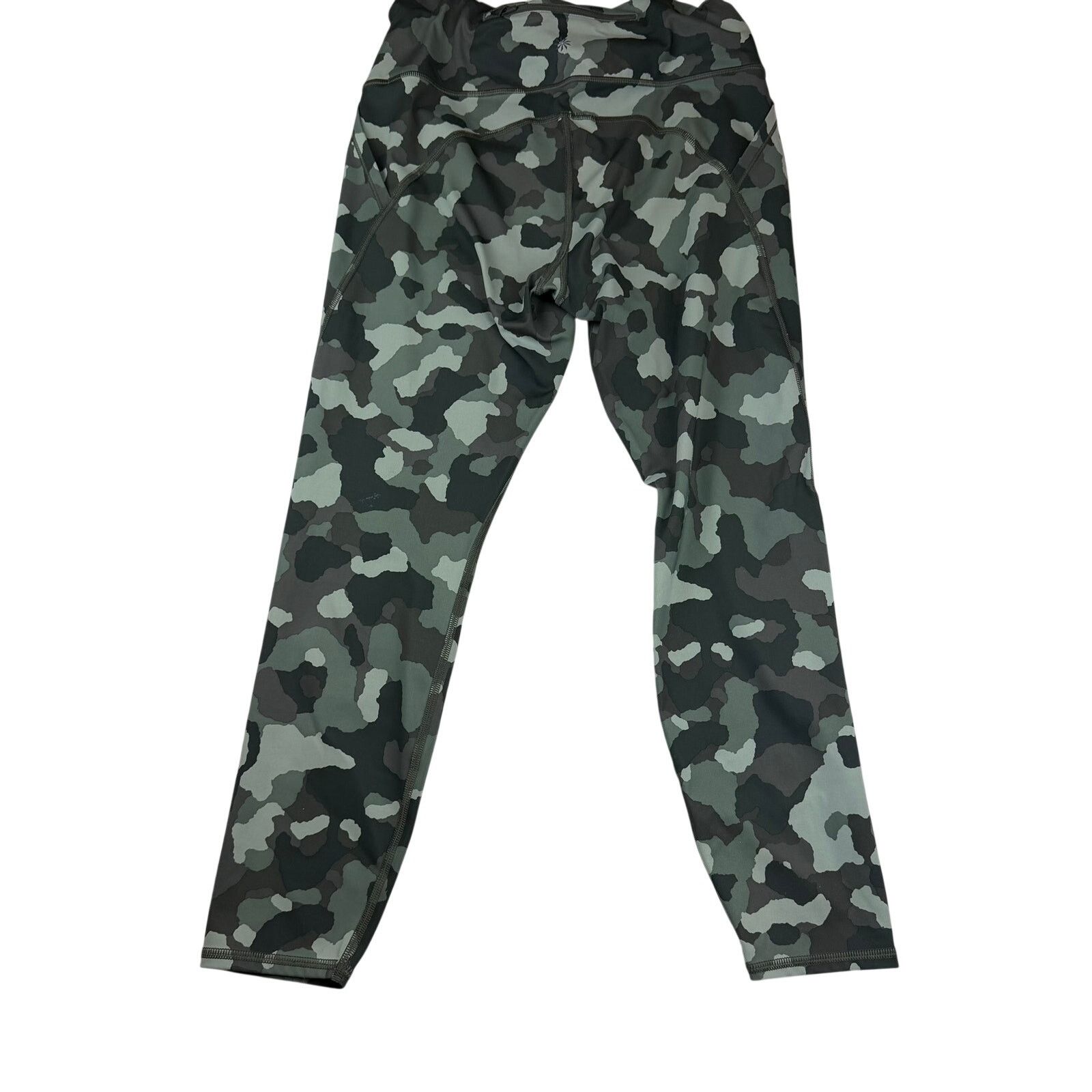 Athleta Athleta Lightning Camo 7/8 Tight Leggings Size M Size 28" / US 6 / IT 42 - 2 Thumbnail