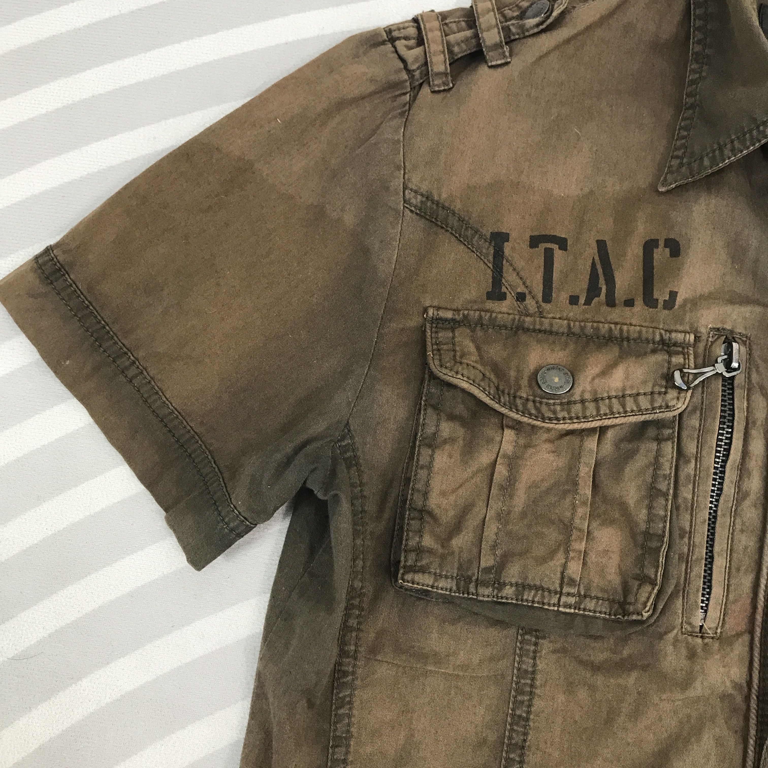 In The Attic × Japanese Brand × Vintage Vintage In The attic Rusty design snap Button Shirt Size US M / EU 48-50 / 2 - 7 Thumbnail