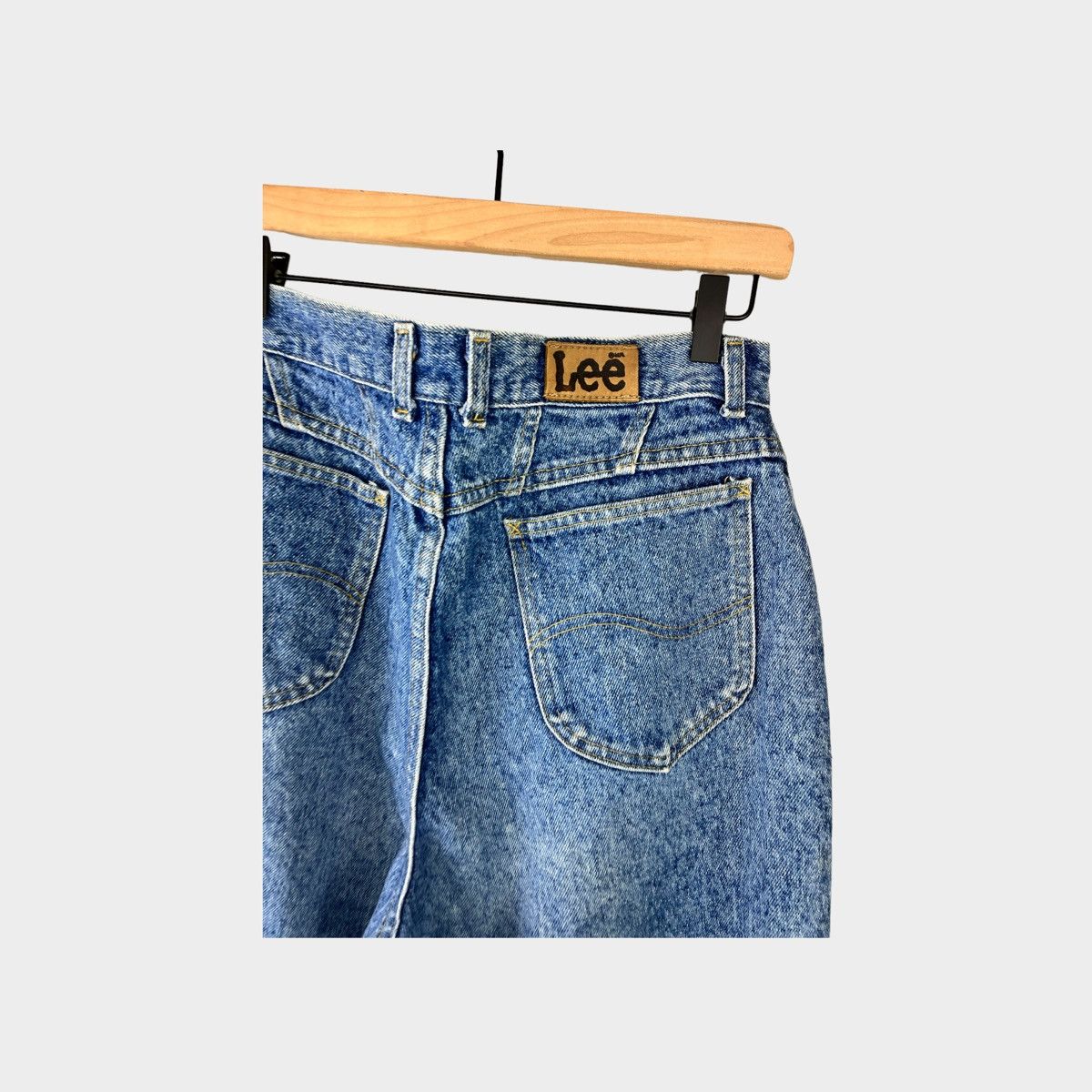 Lee × Vintage Vintage 1990's High-waisted Women's Lee Jeans Size 32" / US 10 / IT 46 - 4 Thumbnail