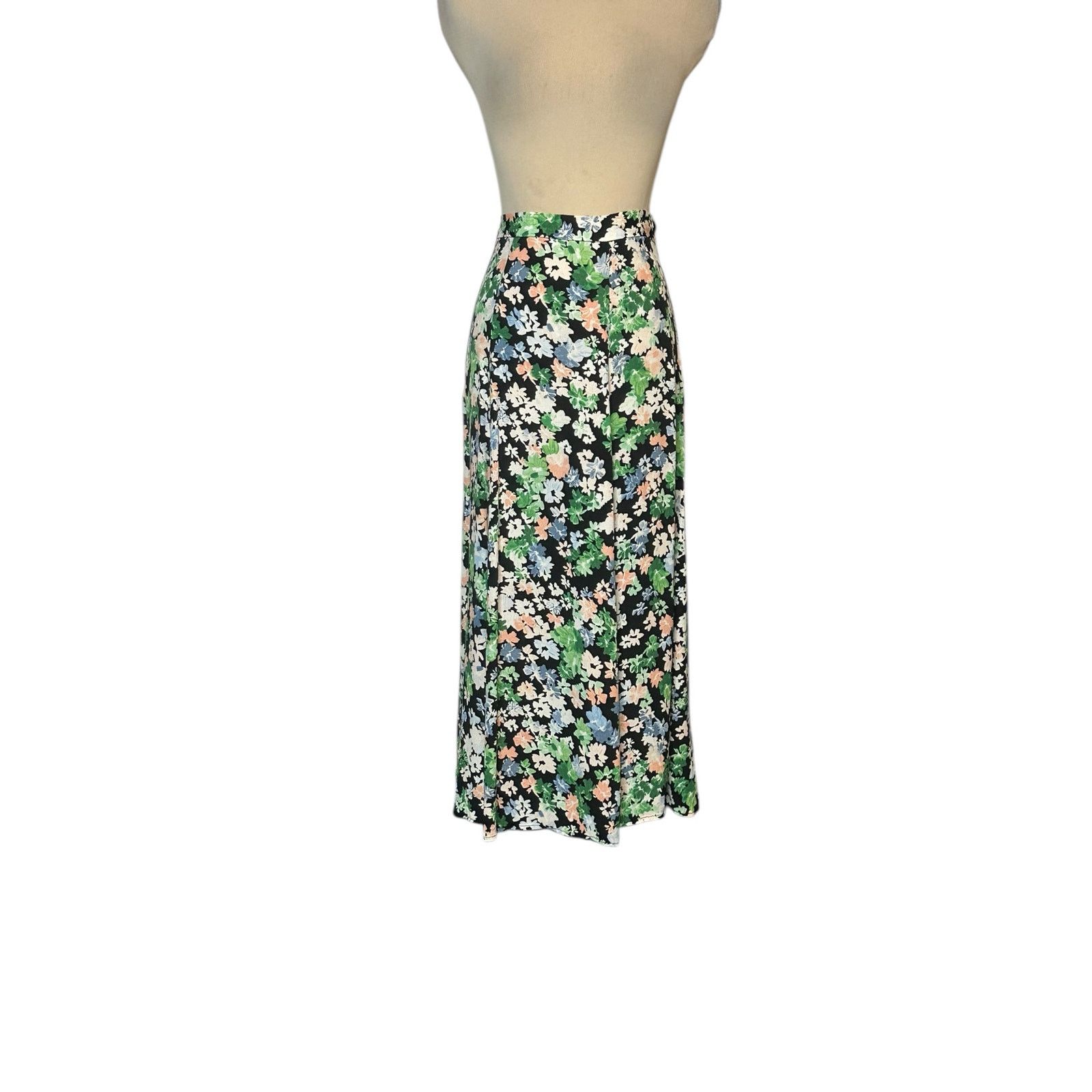 H&M H&M black green floral a line skirt size maxi skirt size 6 Size 28" / US 6 / IT 42 - 11 Thumbnail
