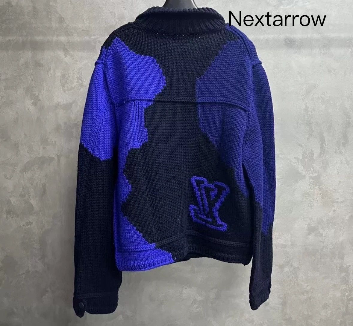 Louis Vuitton Louis Vuitton's latest black and blue long sleeved jacket Size US XXL / EU 58 / 5 - 2 Thumbnail