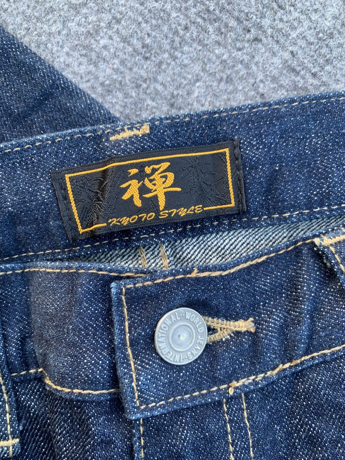 Karakuri Tamashii Dragon jeans Zen is Kyoto like karakuri tamashi style. Size US 34 / EU 50 - 4 Thumbnail