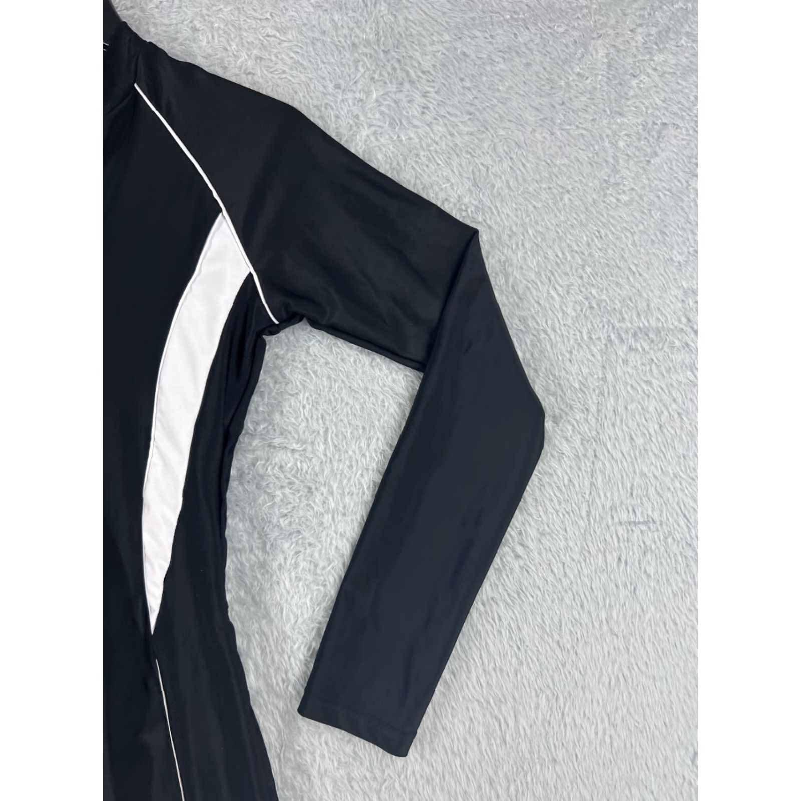 Vintage VINTAGE Women’s Black White Short Sleeve One Piece Swimsuit - Sports Surfing Nylon M Size 32" / US 10 / IT 46 - 2 Thumbnail